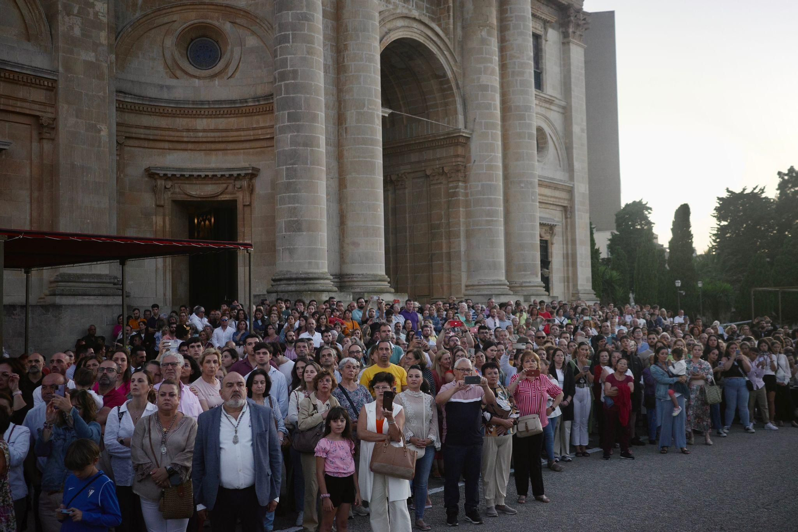 Ásí ha sido el regreso de la Virgen del Carmen al Panteón de Marinos Ilustres