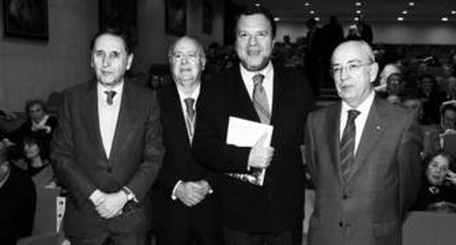 De izquierda a derecha, Jaime Rodríguez Sacristán, Nicolás Salas, Alfredo Sánchez Monteseirín y Manuel del Valle.