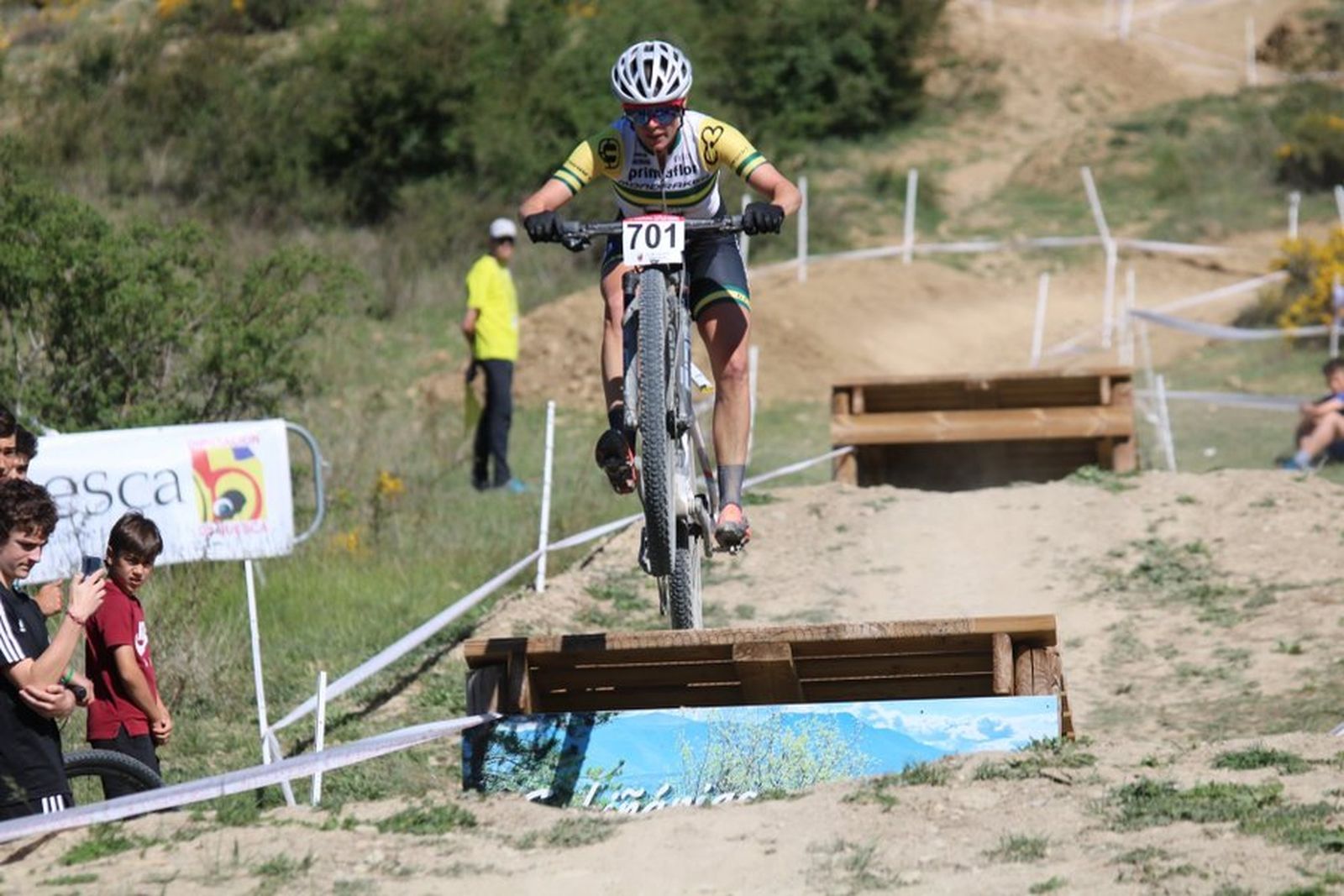 Un ciclista del Primaflor Mondraker XSauce en acción durante una prueba disputada este fin de semana.