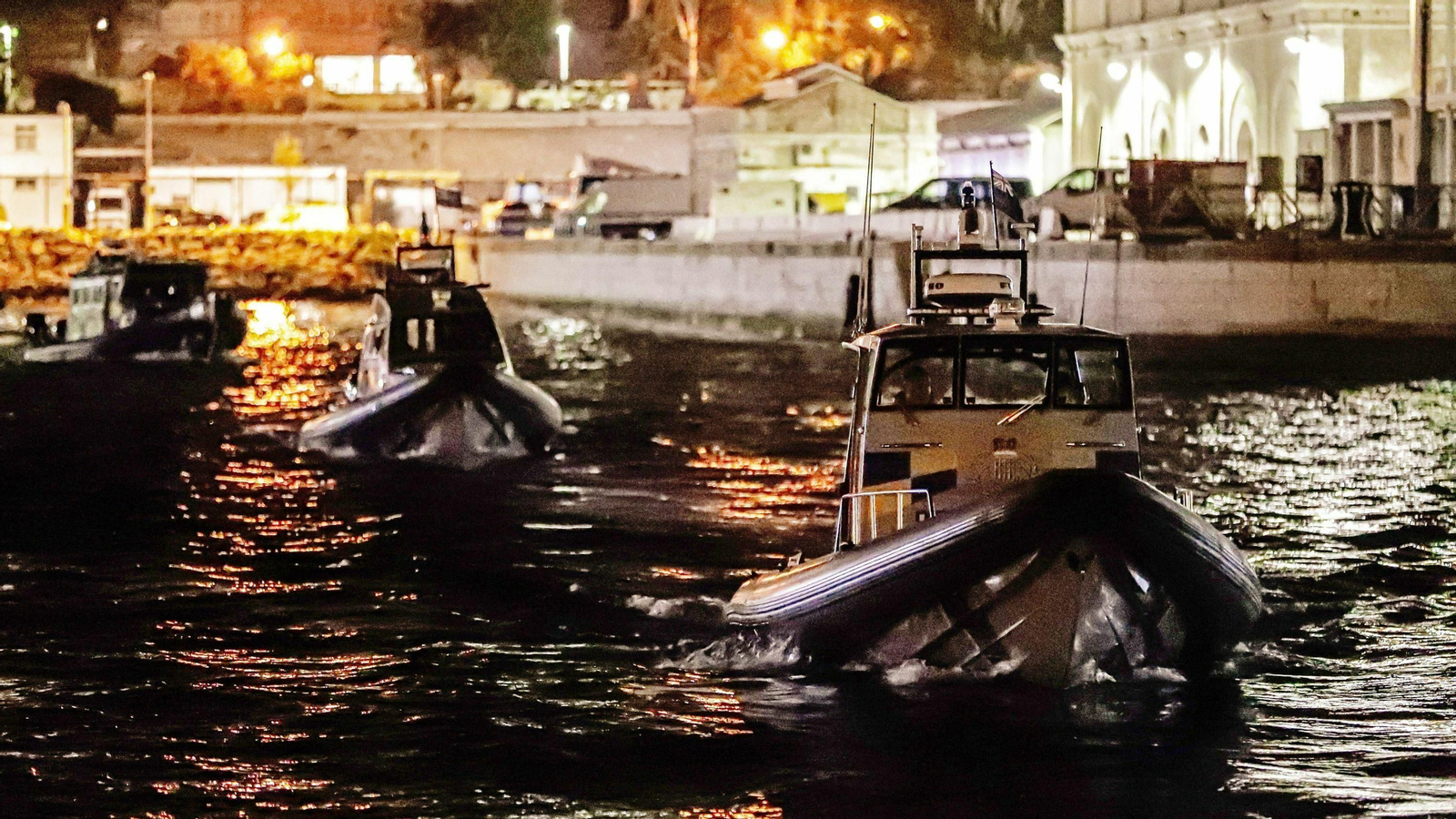 Los Royal Marines, la noche de la retención del petrolero, en el puerto de Gibraltar.