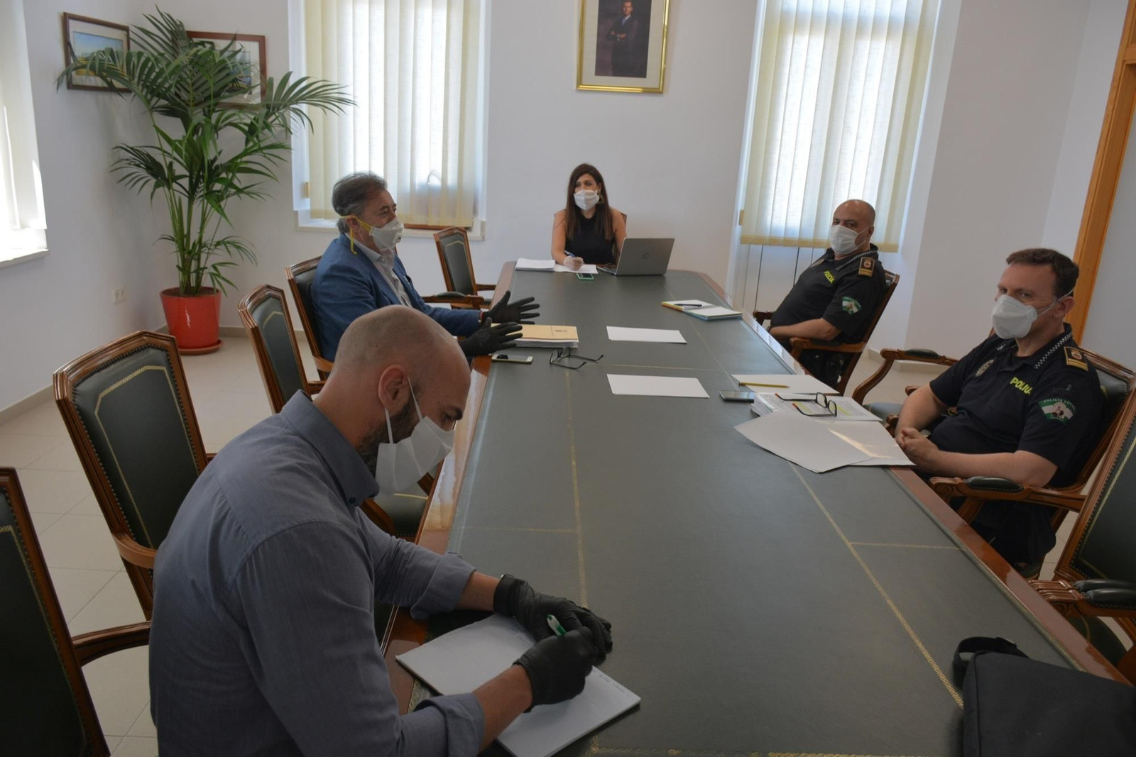 Los integrantes de la mesa de trabajo