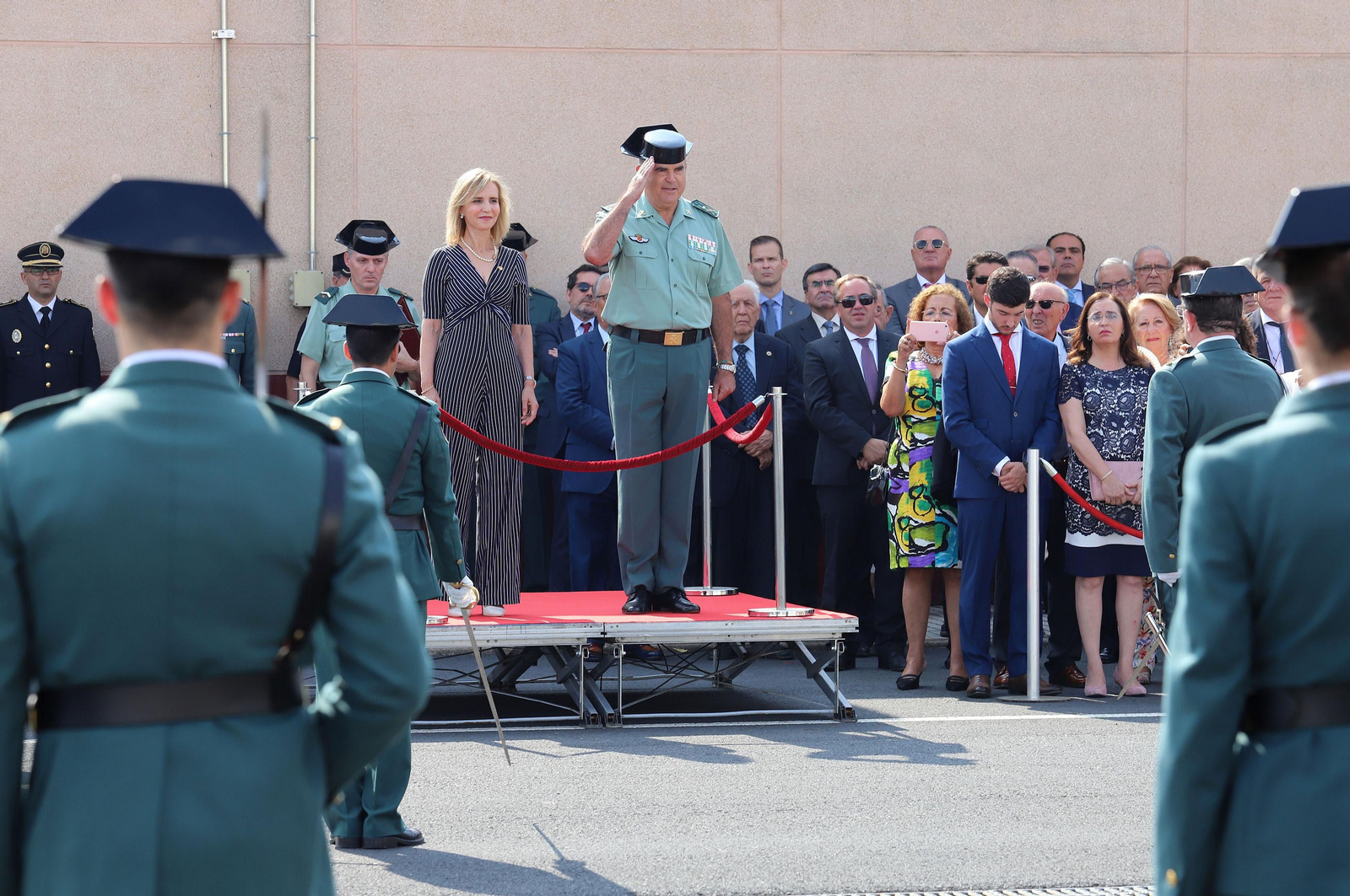 Imágenes de la toma de posesión de Andrés López como coronel jefe de la Comandancia de la Guardia Civil en Huelva