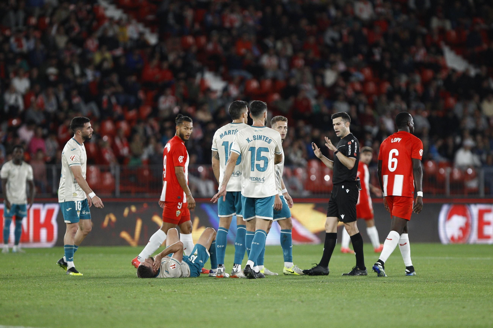 Las mejores imágenes del partido de fútbol U.D. Almería-Córdoba C.F.