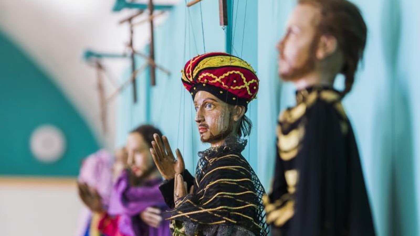 Una de las marionetas del mundo Una de las marionetas del mundo