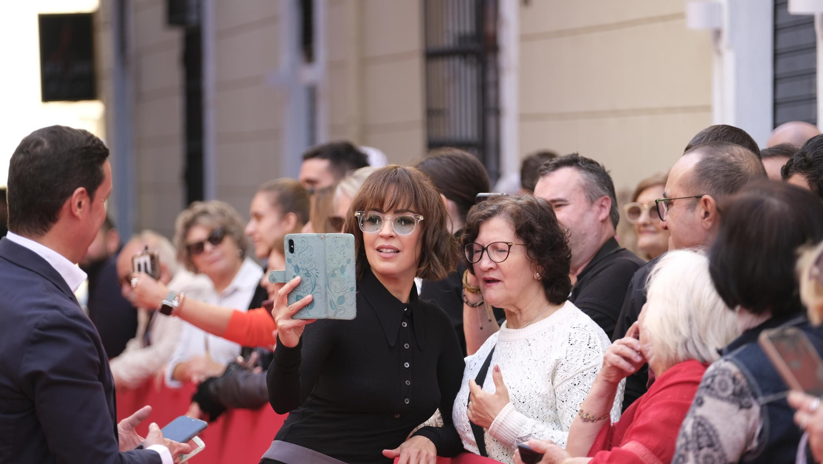 Verónica Sánchez, una estrella de FICAL en el Paseo de la Fama de Almería, en imágenes