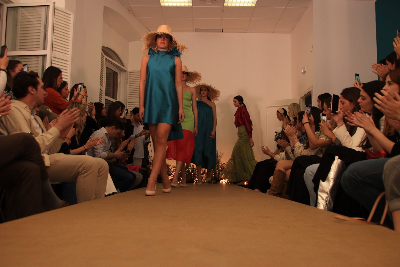 Desfile de la firma Montillitas, con complementos de Crismonity, en la primera edición de Fashion Lab: The Experience.