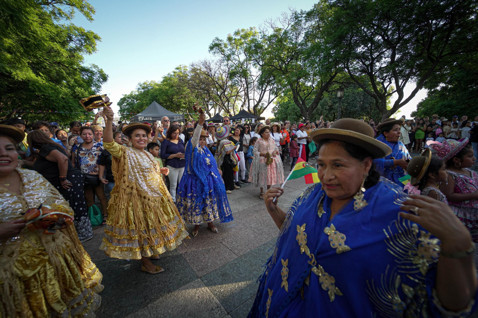 Imágenes de la fiesta Alma Hispana y la Noche Azul y Blanca en Jerez