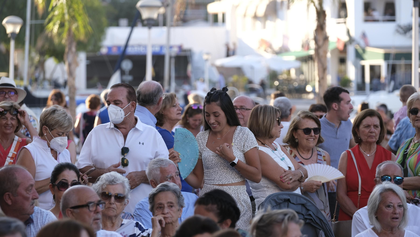 Procesión marinera de la Virgen del Carmen en Aguadulce