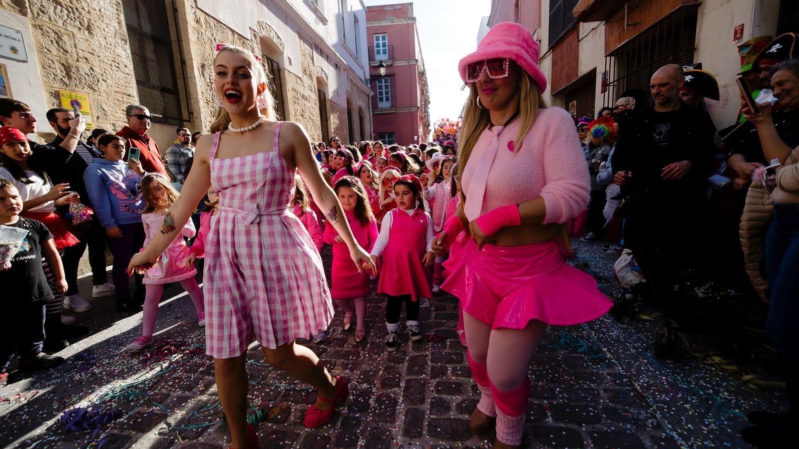 El tipo de Barbie ha estado muy presente también durante la cabalgata. El tipo de Barbie ha estado muy presente también durante la cabalgata.