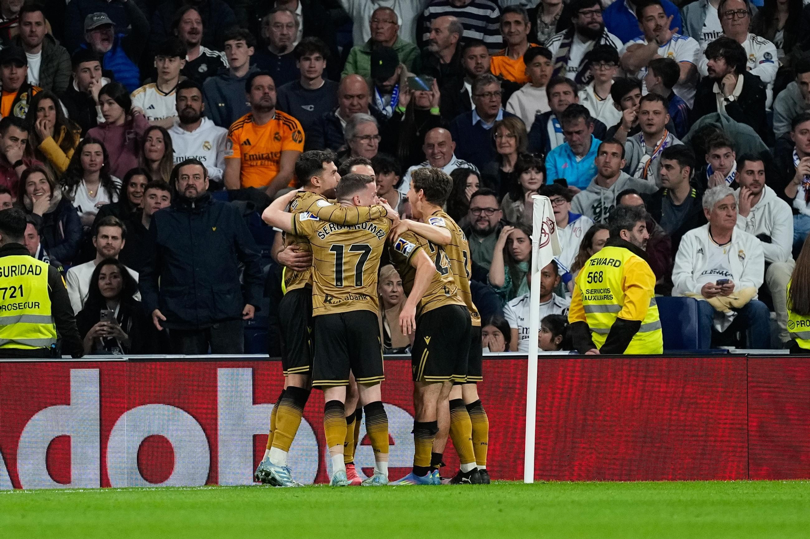 Las fotos del Real Madrid - Real Sociedad camino del Estadio de la Cartuja