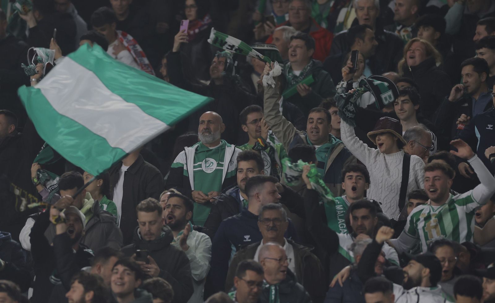 Búscate en las fotos del Betis - Atlético de Madrid