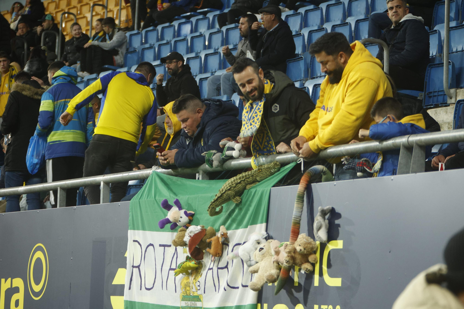Búscate en las imágenes del partido Cádiz-Real Sociedad