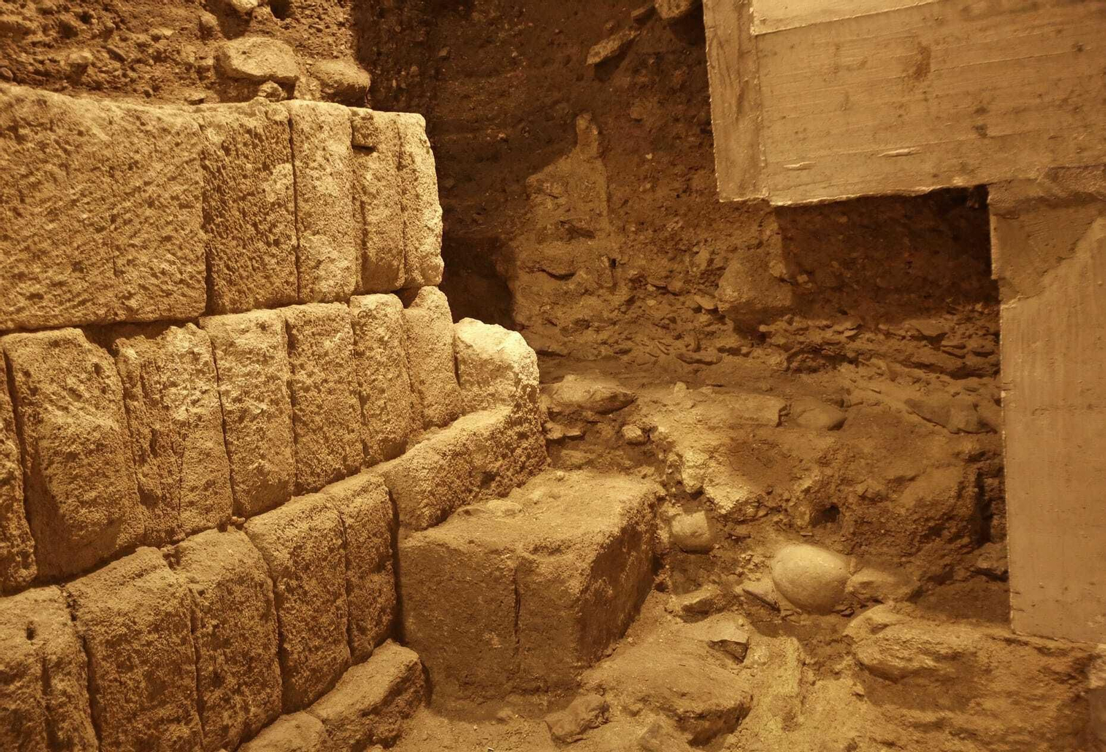 Imágenes del nuevo yacimiento fenicio en Cádiz