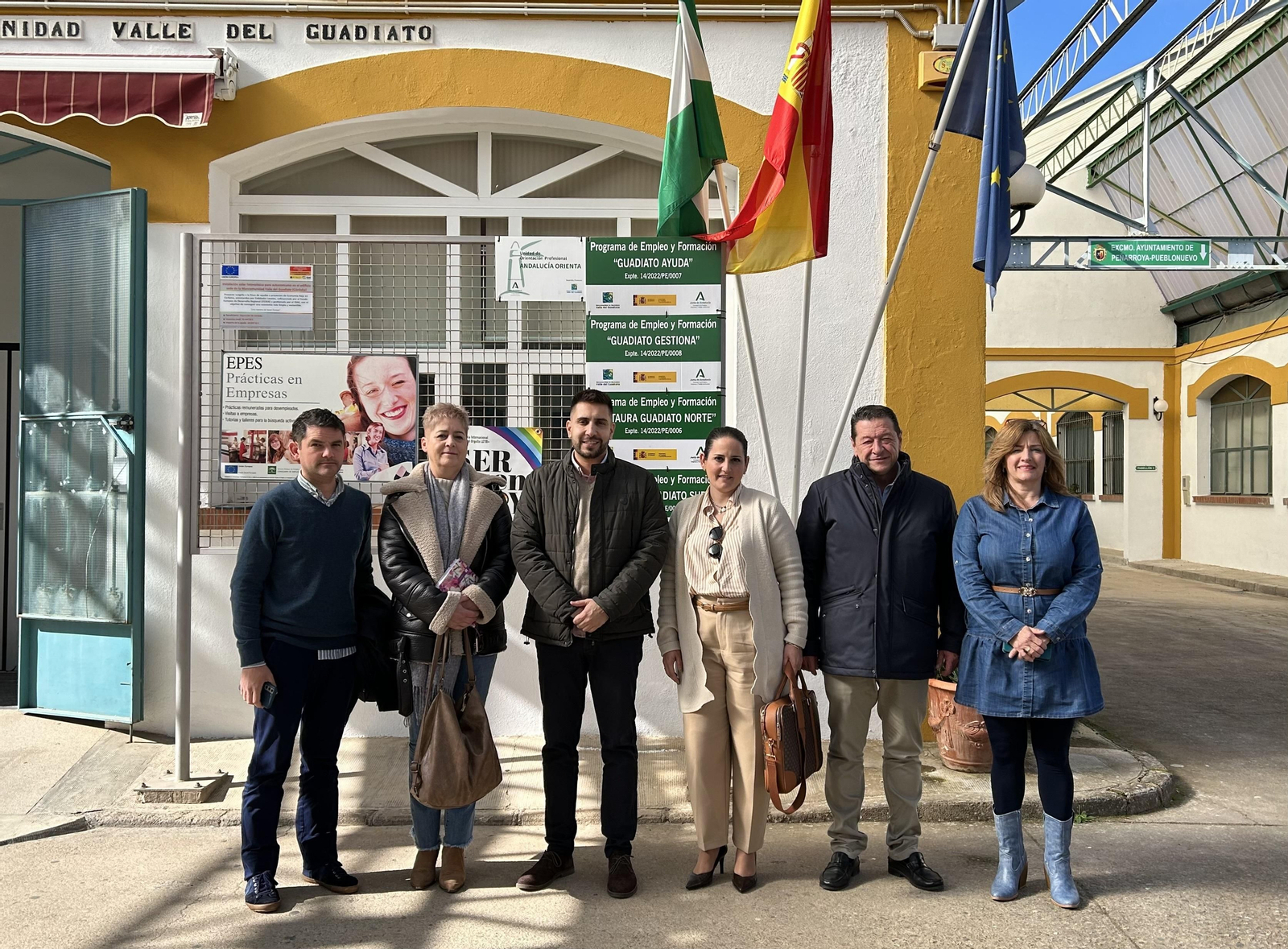 Víctor Manuel Pedregosa y Carmen Granados, en el centro. Víctor Manuel Pedregosa y Carmen Granados, en el centro.