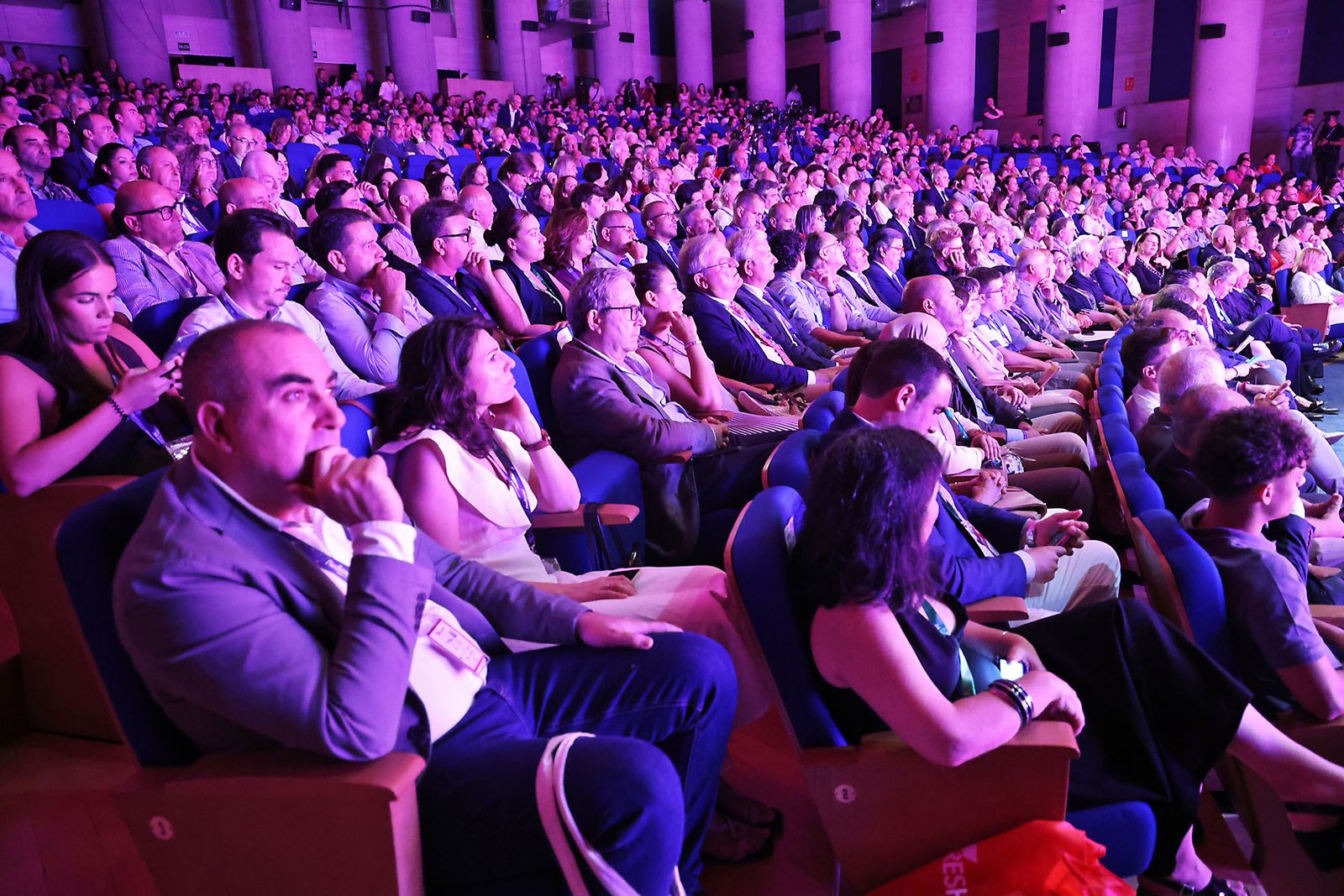 Imágenes del ambiente en el X Congreso de Frutos Rojos de Huelva
