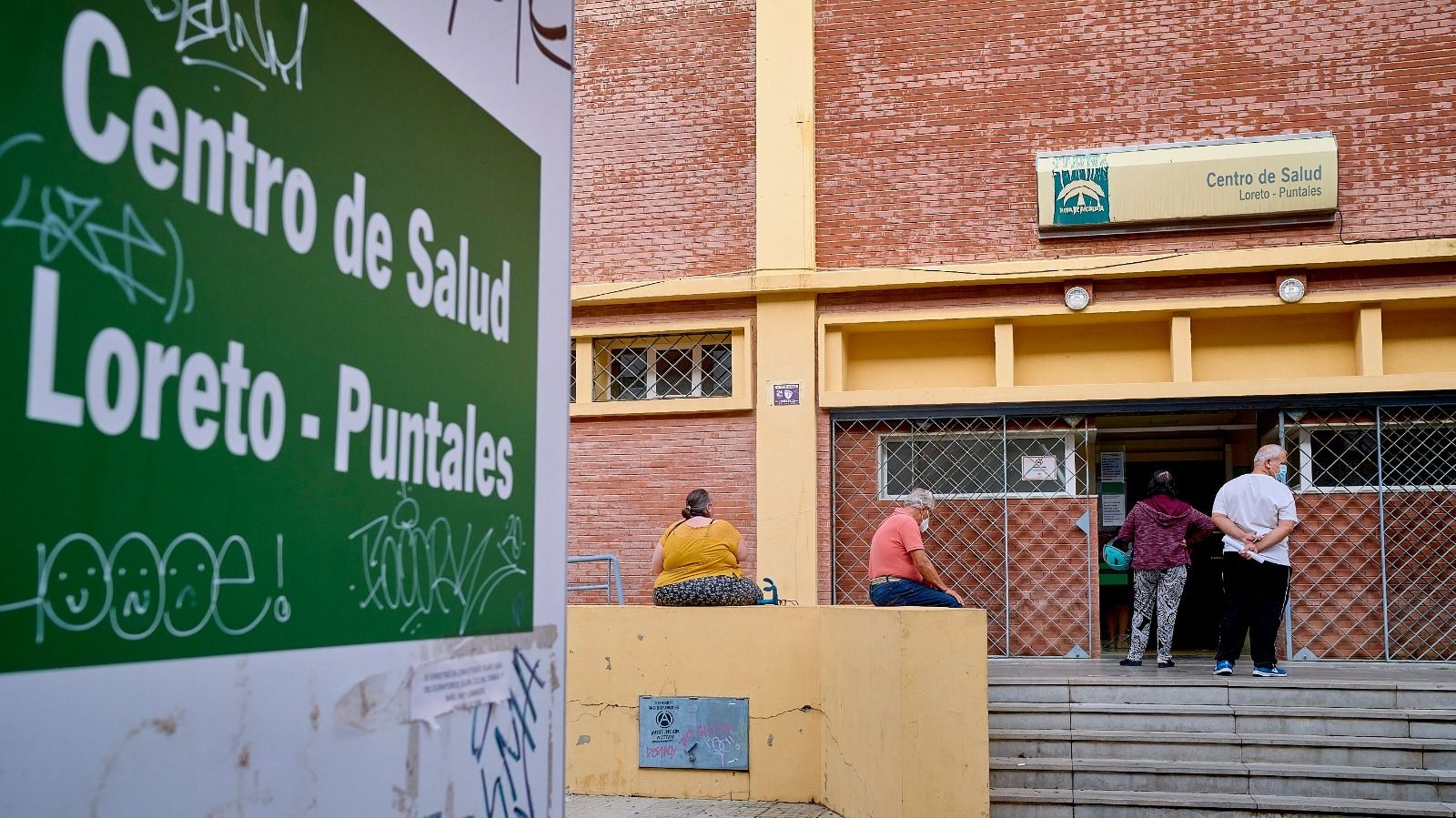 Entrada del centro de salud de Loreto-Puntales.