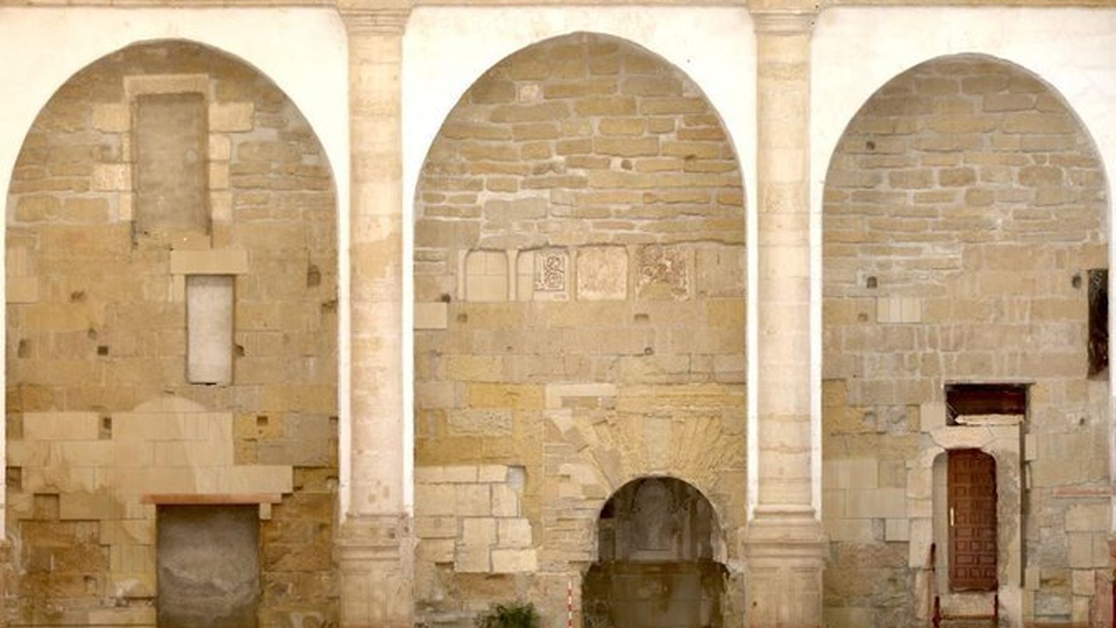 Restos de la Mezquita Mayor en la Iglesia de San Juan