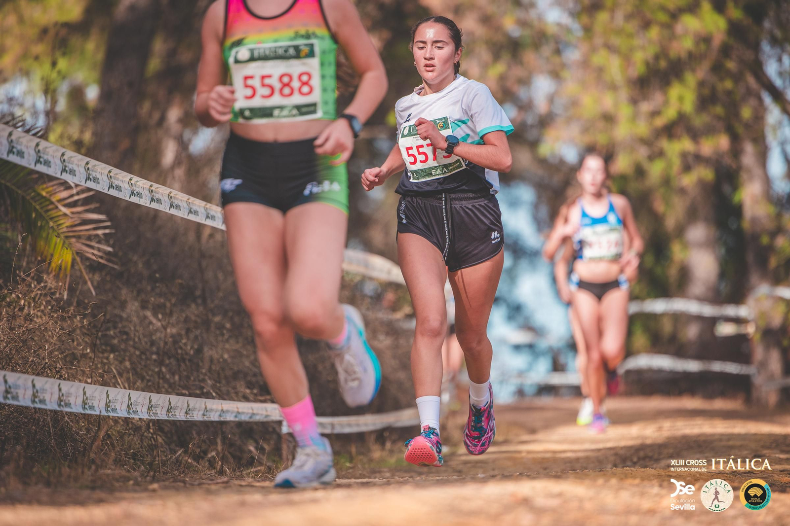 Búscate en las fotos del Cross de Itálica 2025 | 5