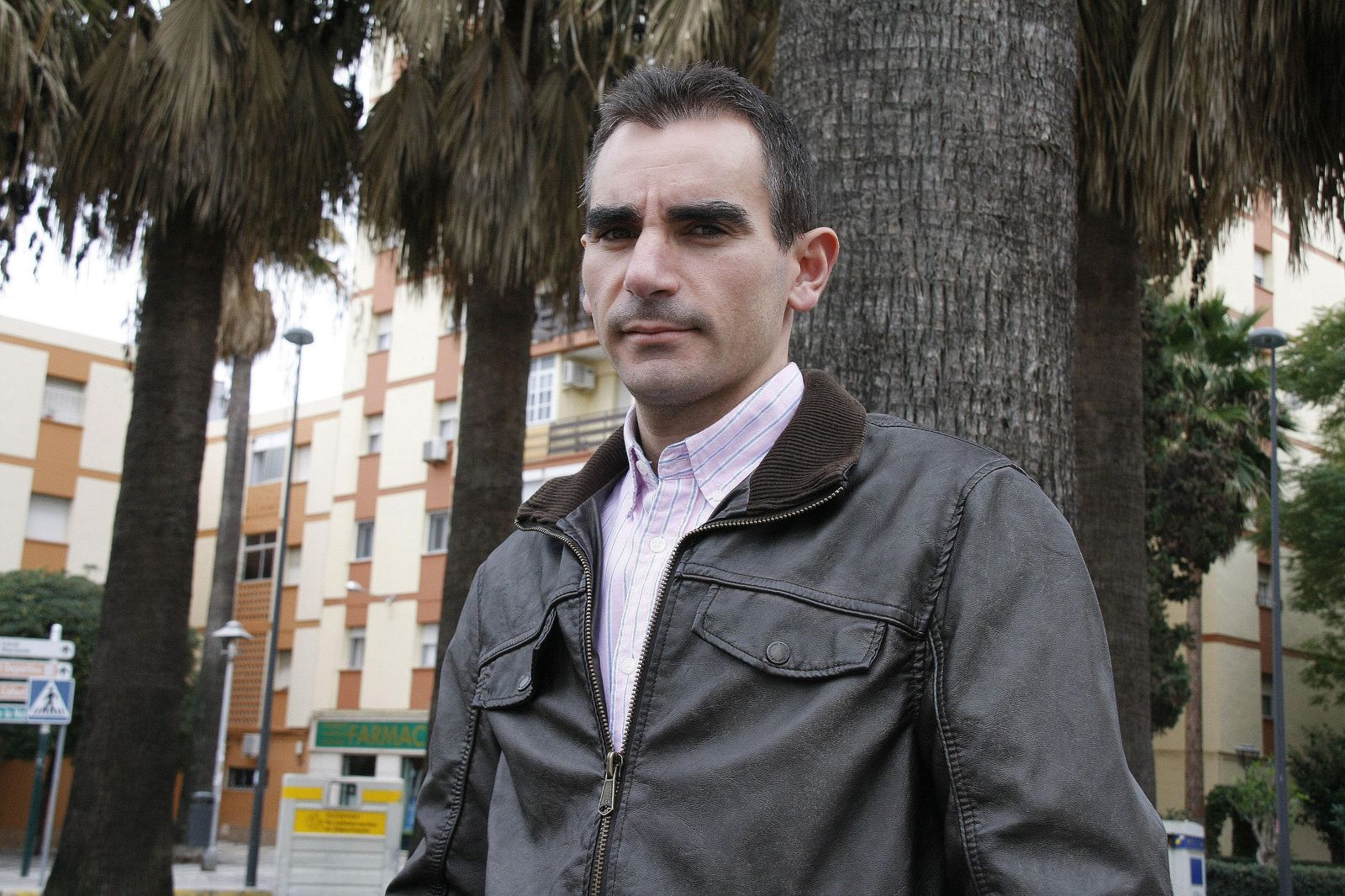 'El Puerto Solidario de Primera' subasta  una camiseta de Juan José Cordero, mejor árbitro del mundo de 2019 de fútbol sala