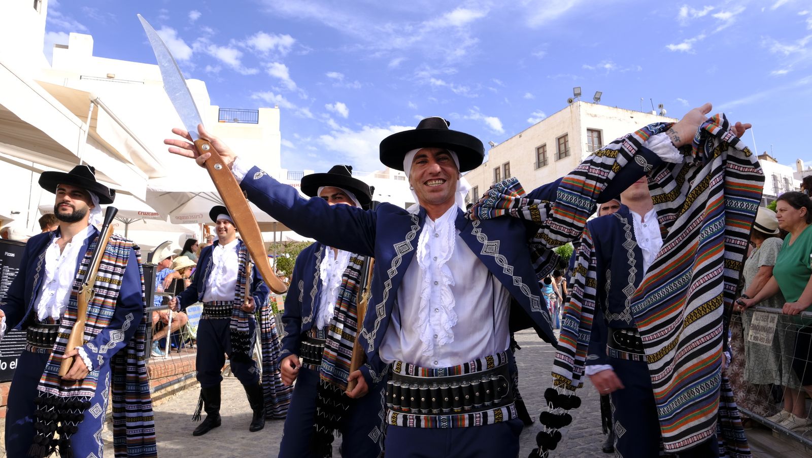 Imágenes del desfile de Moros y Cristianos 2023, en Mojácar