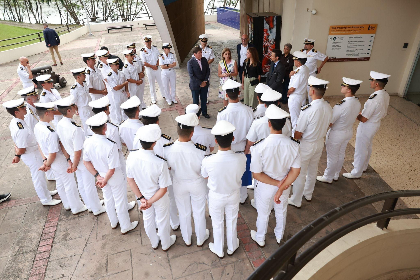 El 'Elcano' en Panamá: Recepción con la reina Letizia y visita cultural con la Princesa Leonor