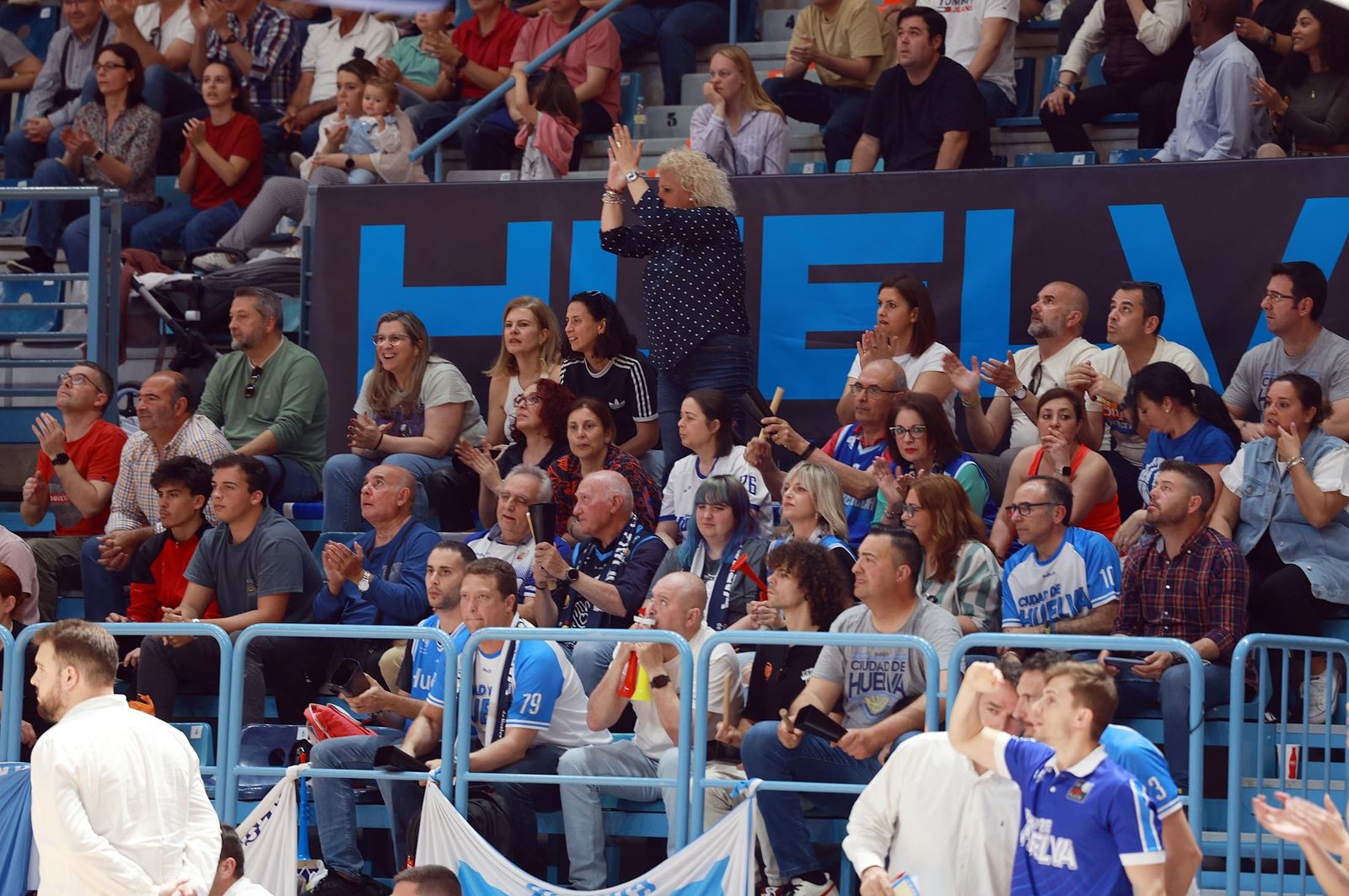 Las mejores imágenes del Ciudad de Huelva-CB Salou