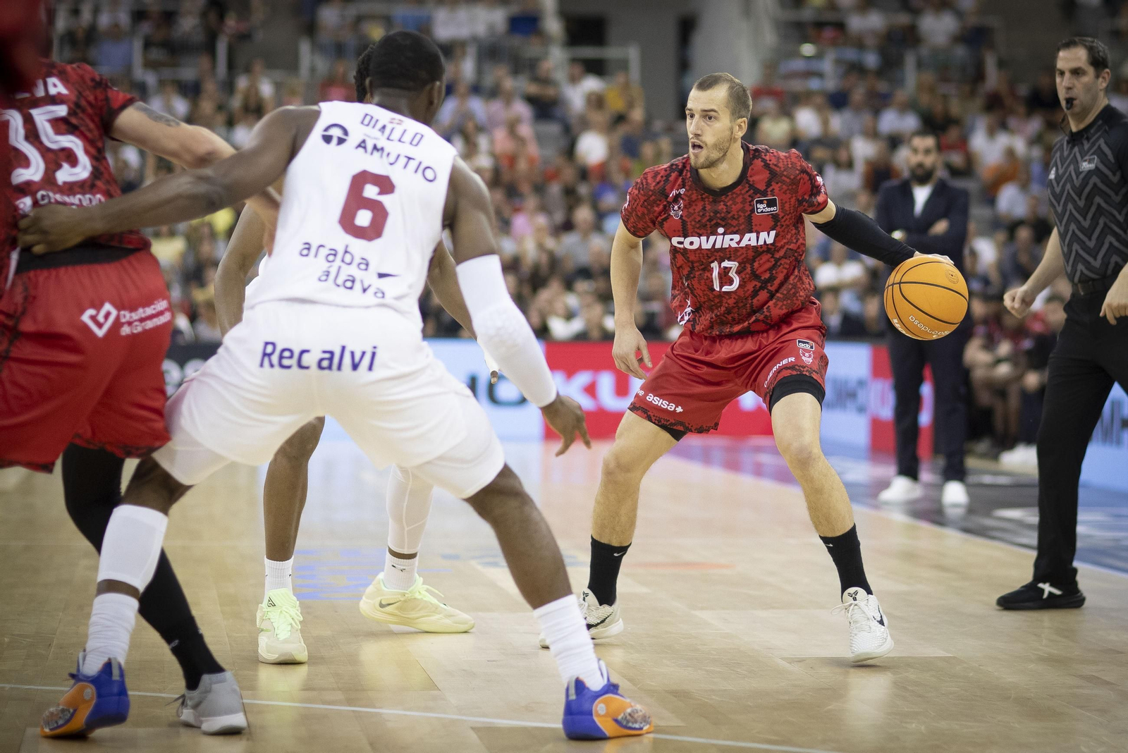 Matt Thomas se mantiene en el equipo desde principio de curso