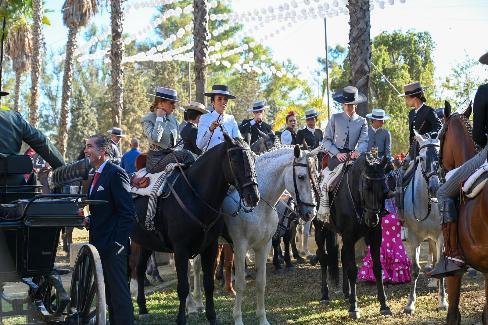 Imágenes del ambiente del ambiente de la tarde del sábado en la Feria de Otoño y del Caballo 2025 de Huelva