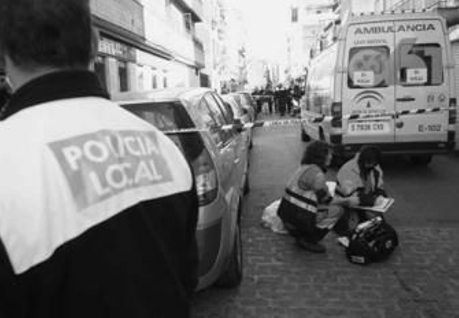 Imagen del crimen de 'El Kinder', cuyo cuerpo quedó tendido sobre el asfalto.