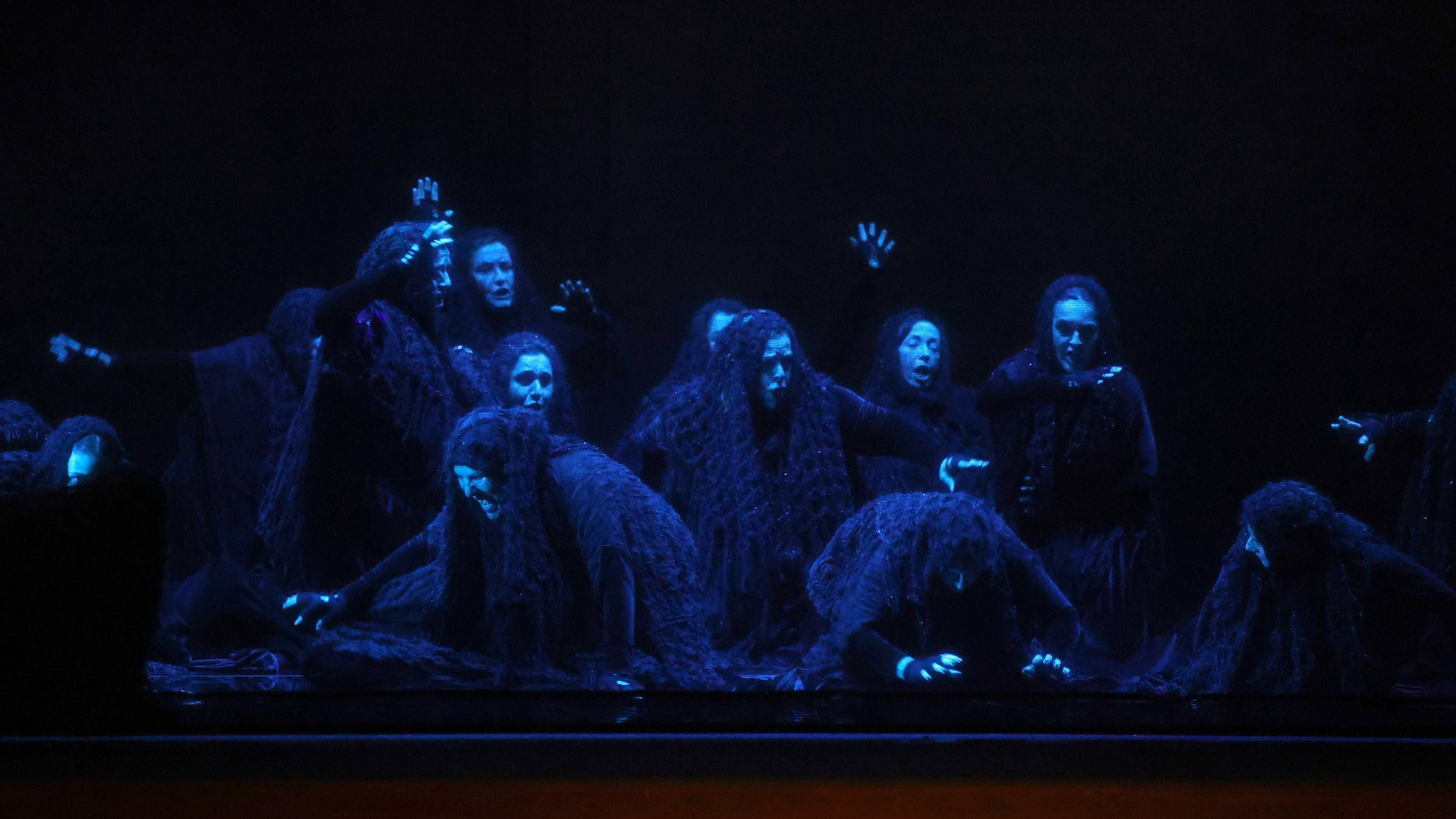 Imágenes de la ópera Macbeth en el Teatro Villamarta de Jerez