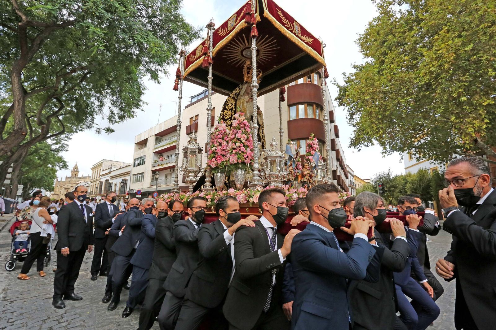 Salida procesional de la Virgen de los Dolores