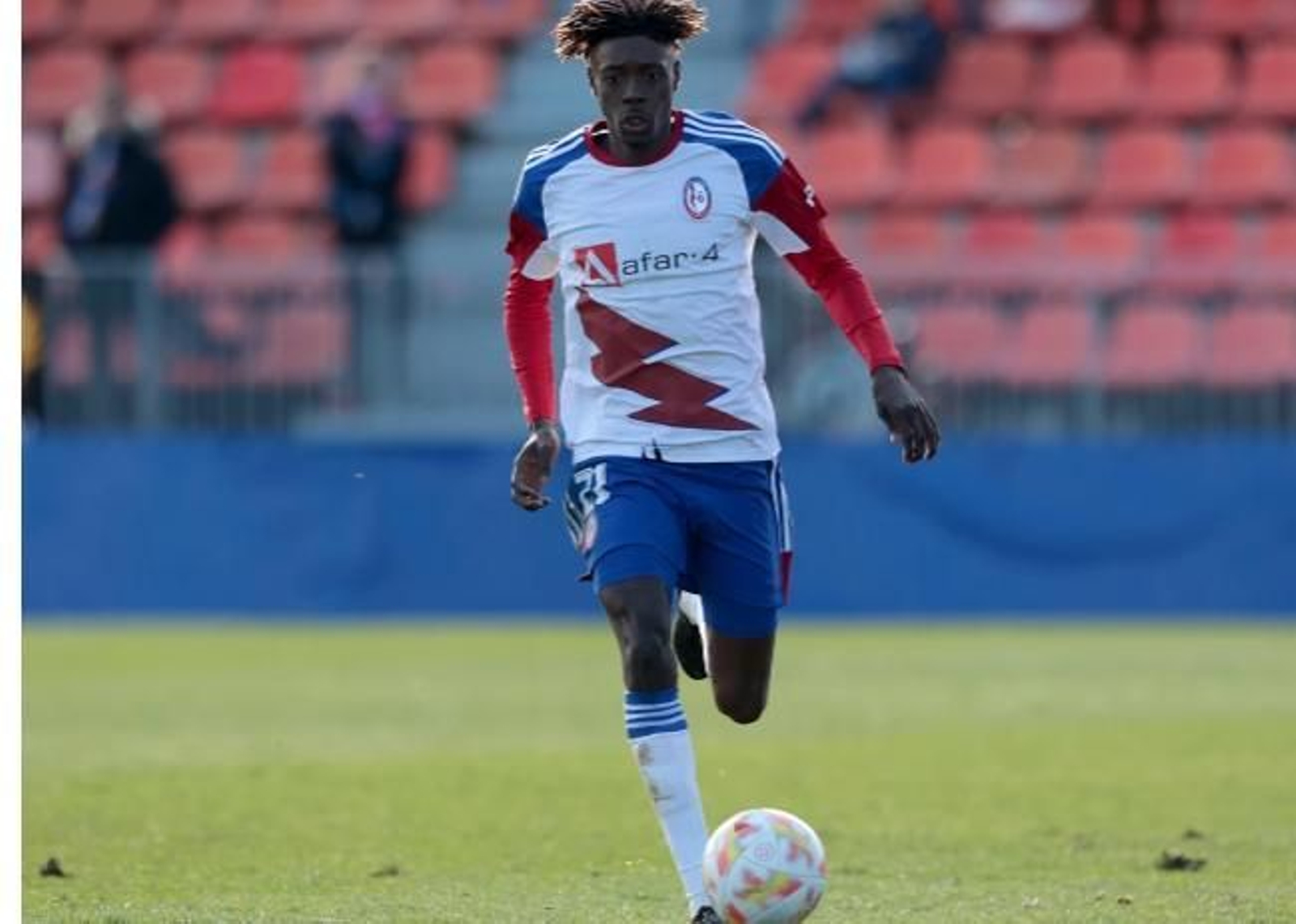 Rahim Alhassane durante un partido con el Rayo Majadahonda.