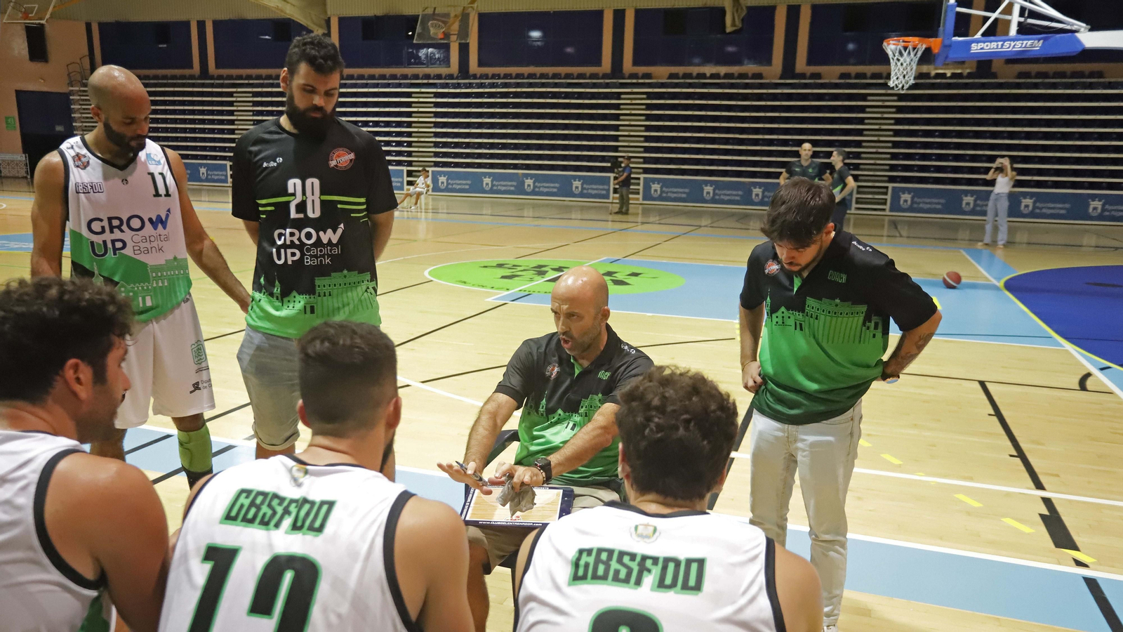 Las mejores fotos de la VI Copa Diputación de baloncesto en Algeciras