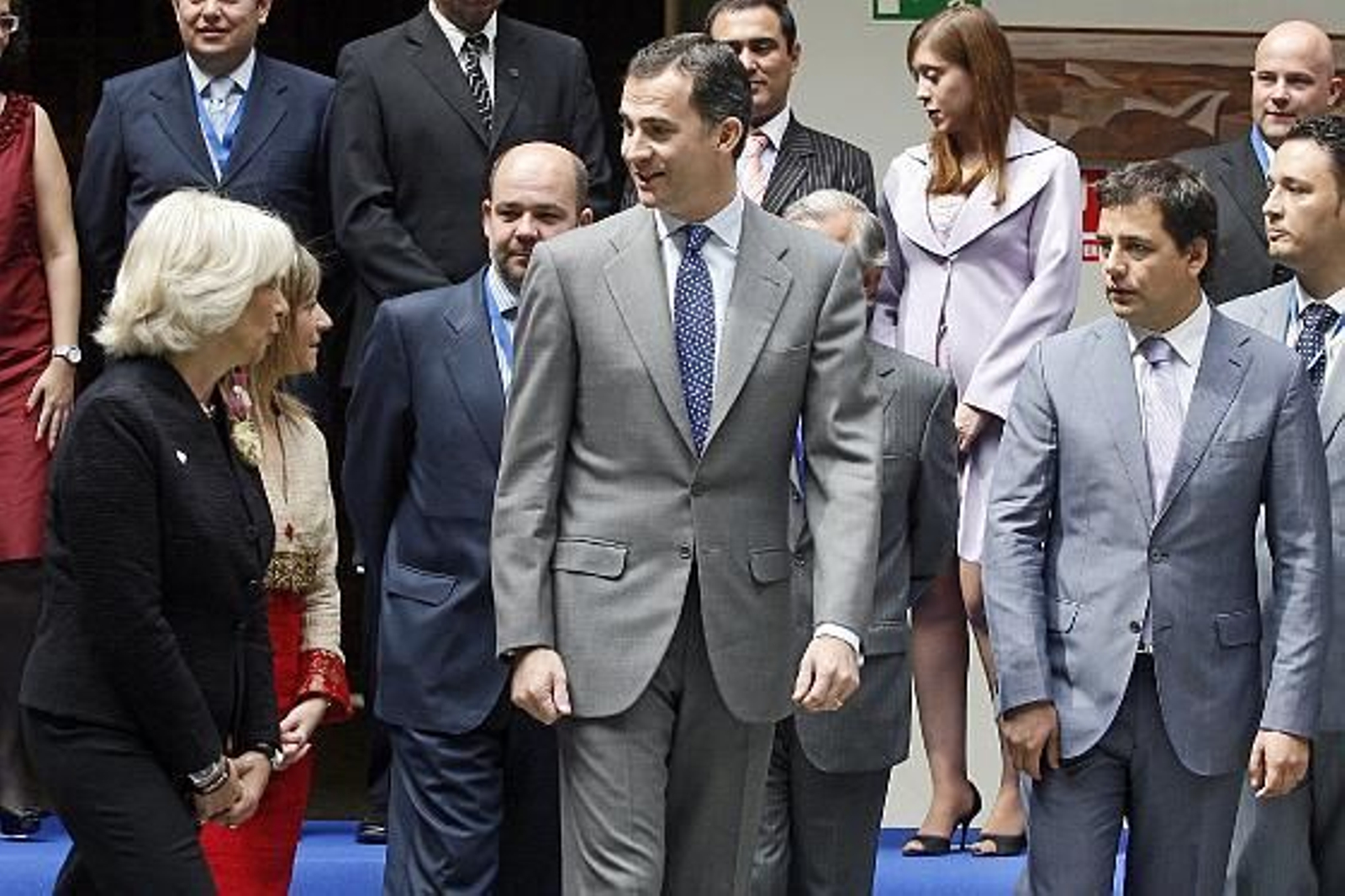 El acto de inauguración del Congreso Iberoamericano de Jóvenes Empresarios ha estado presidido por el Príncipe de Asturias, acompañado por la Ministra de Igualdad y la alcaldesa de Cádiz, entre otros

Foto: Joaquin Pino