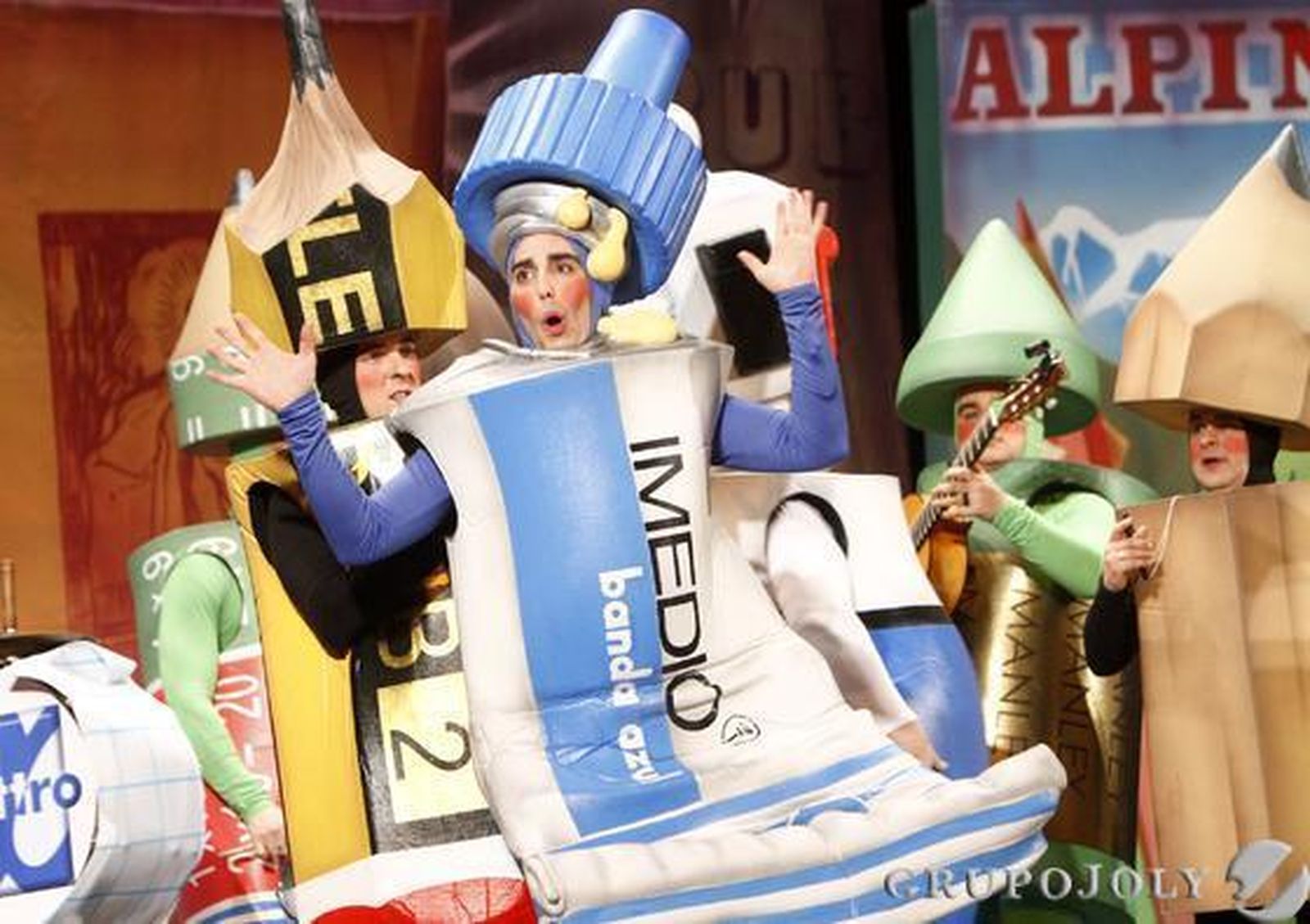 Chirigota 'Contigo aprendí'  Foto: Lourdes de Vicente