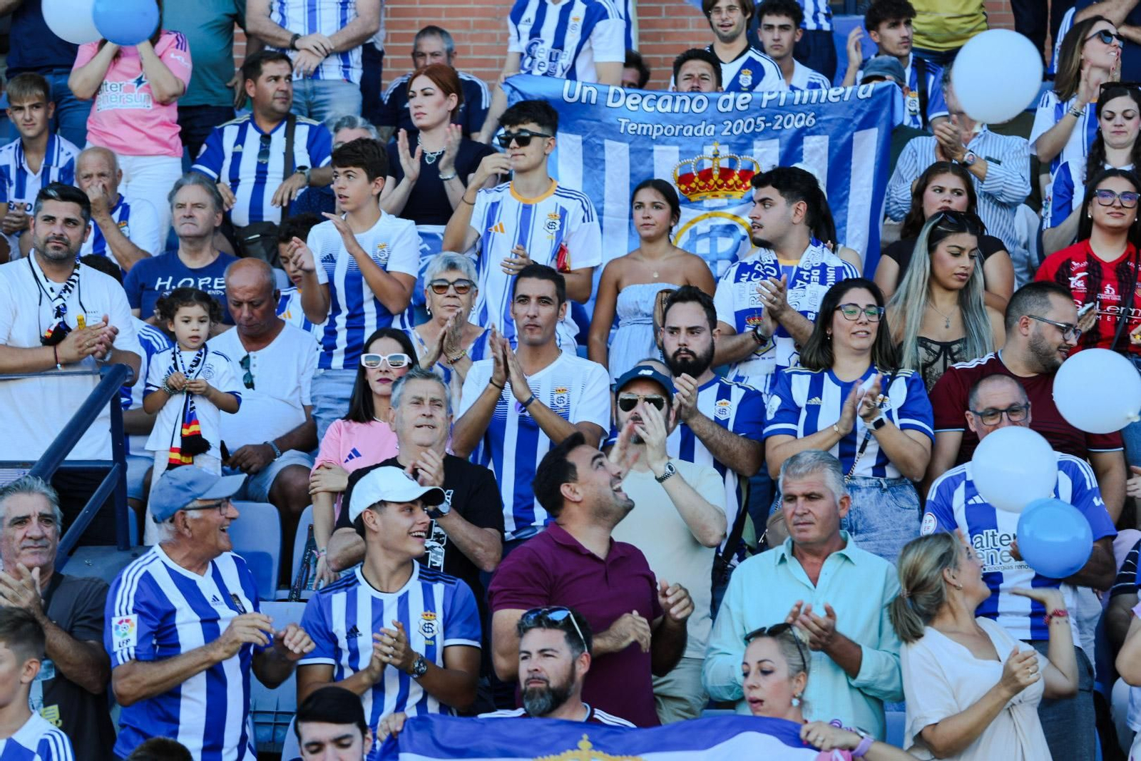 Búscate en las gradas del Nuevo Colombino durante el Recre-Puente Genil