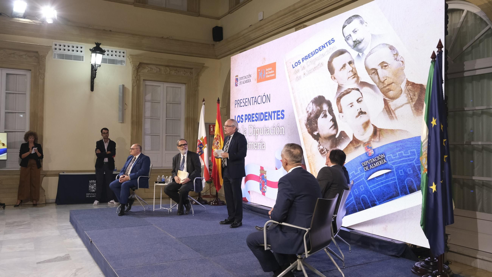 La presentación del libro 'Los Presidentes de la Diputación de Almería', en fotos