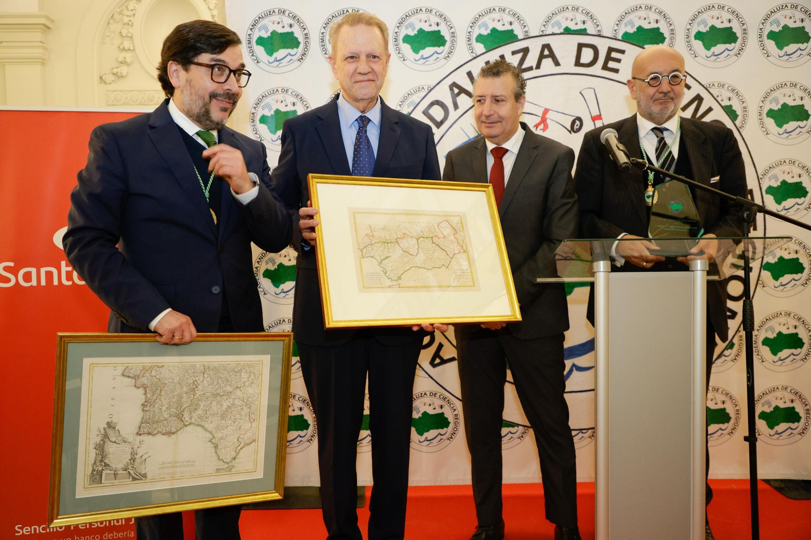 I Premio a la Trayectoria ejemplar en defensa de Andalucía a Fátima Báñez y a Jaime Montaner Roselló