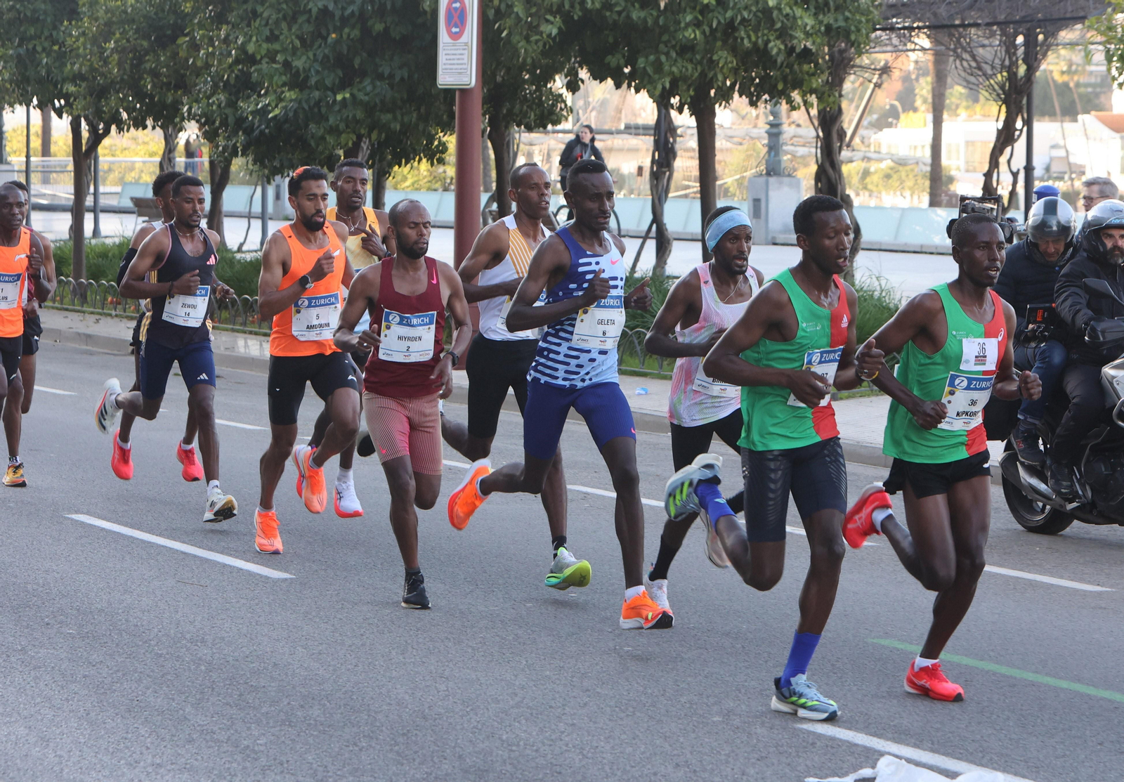 Las fotos del Zurich Maratón de Sevilla