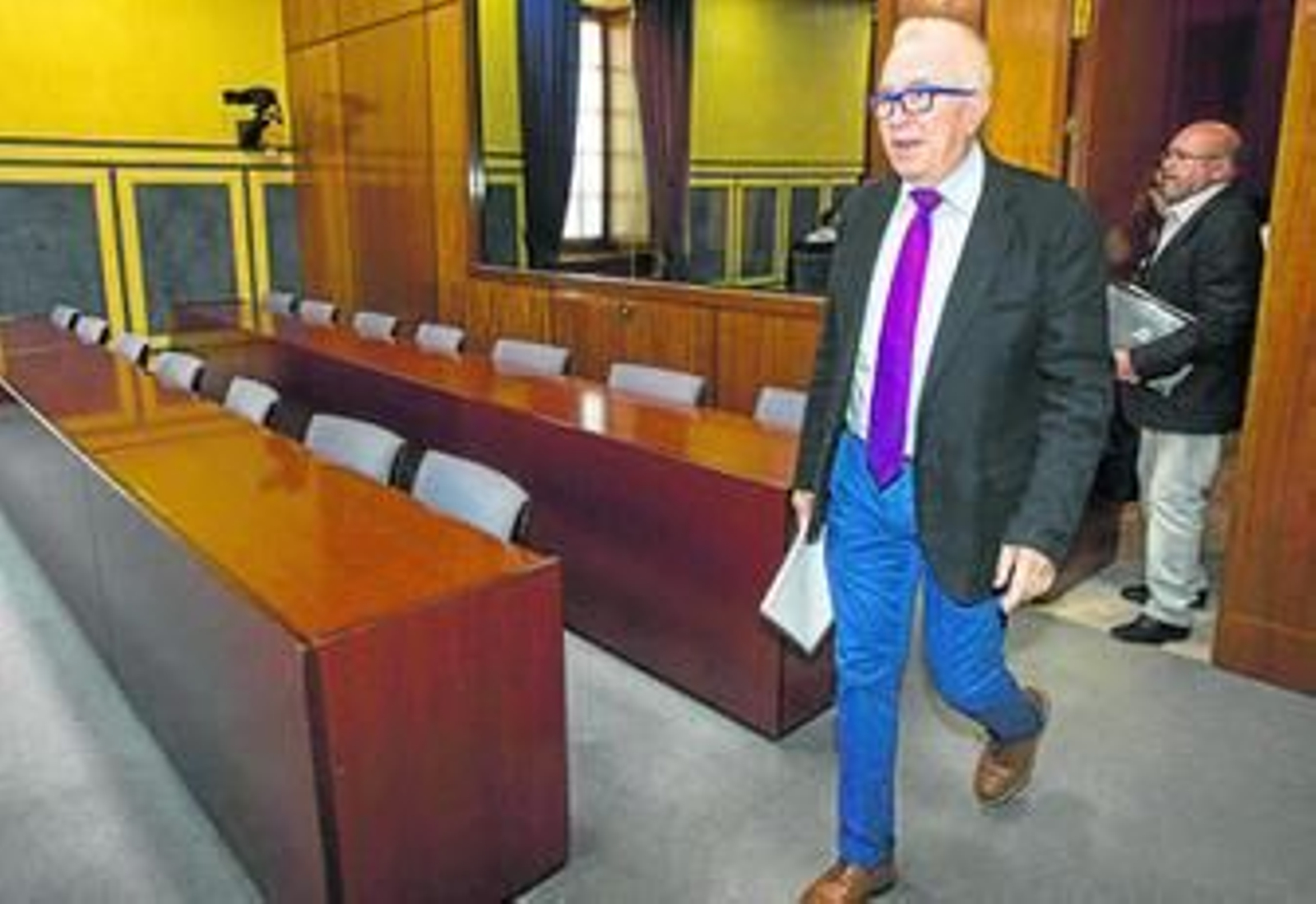 El consejero José Sánchez Maldonado, ayer en el Parlamento.