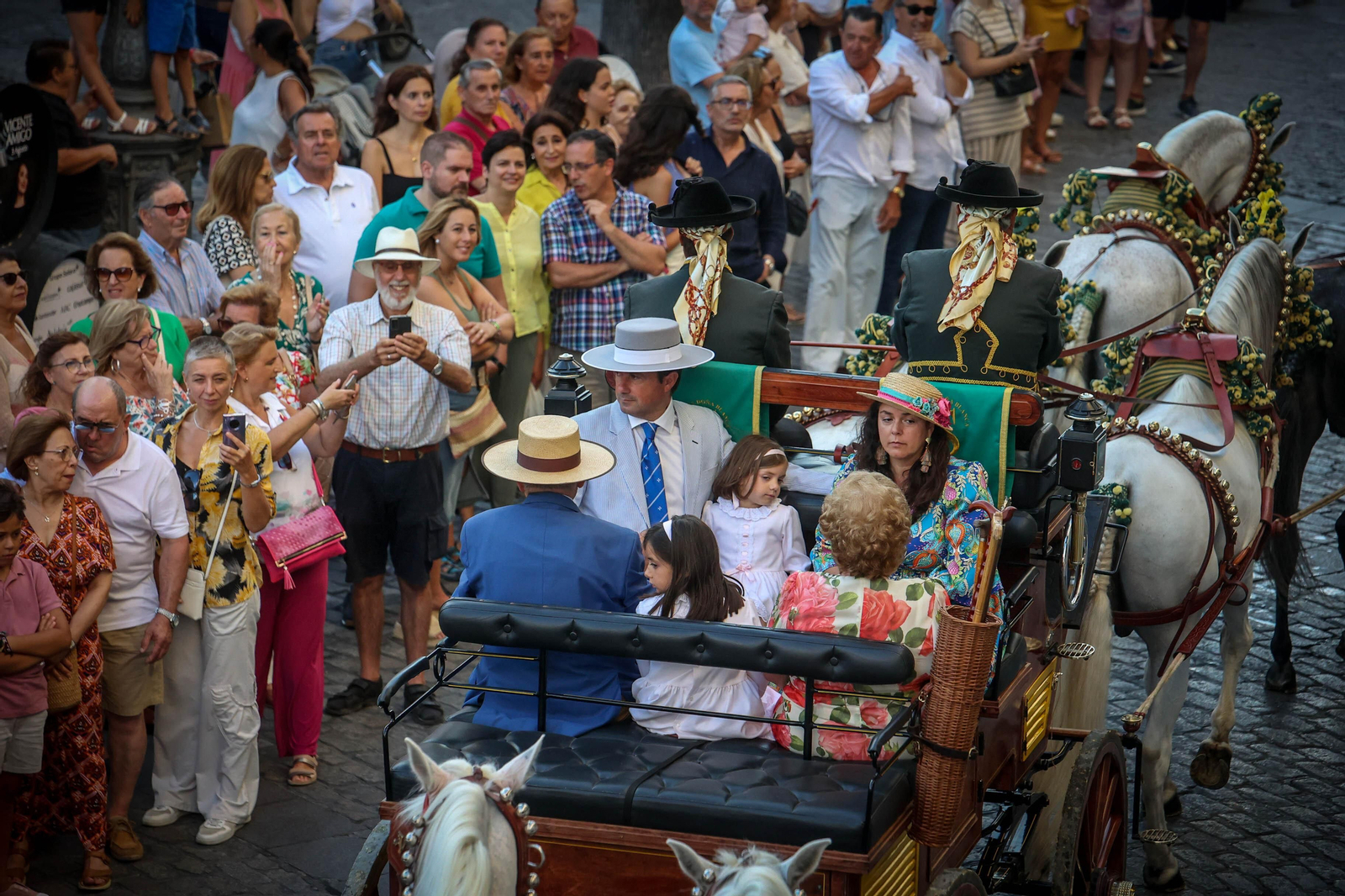 Búscate en la Parada Hípica por el 50 aniversario de Real Escuela en Jerez