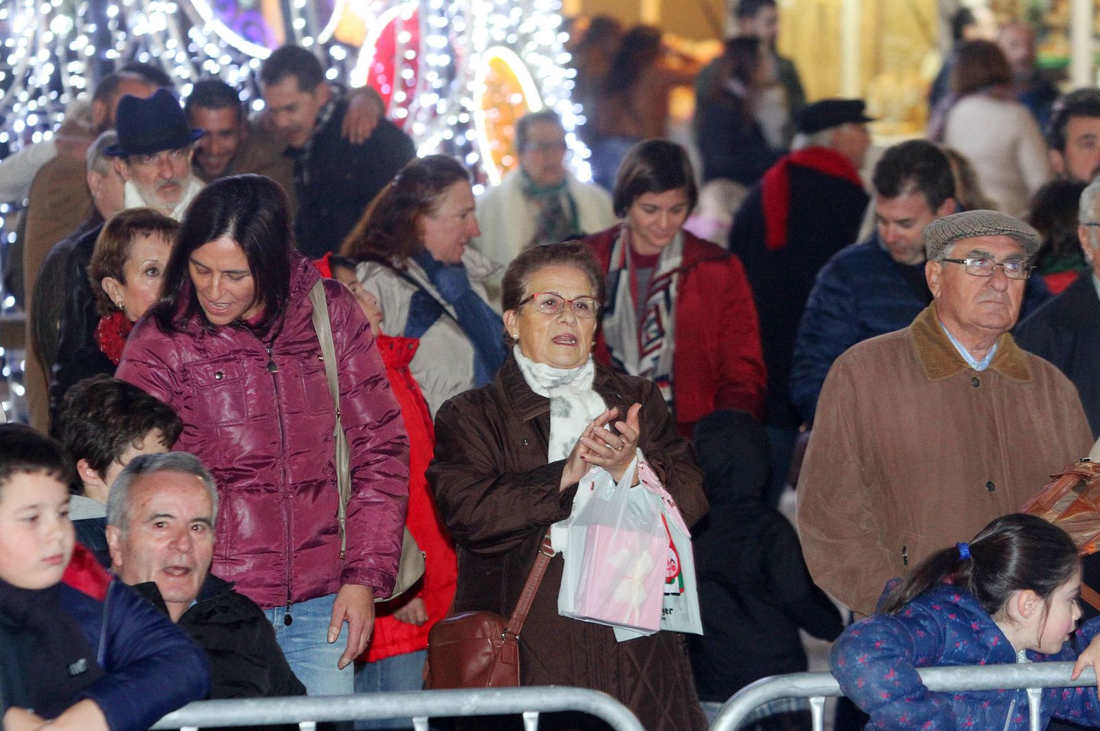 Imágenes del cuentacuento de la Navidad de Huelva Información.
