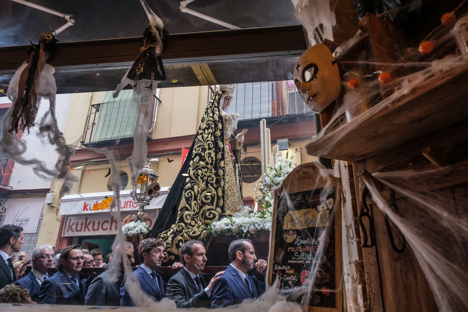 Las imágenes del rosario de la aurora de Montesión