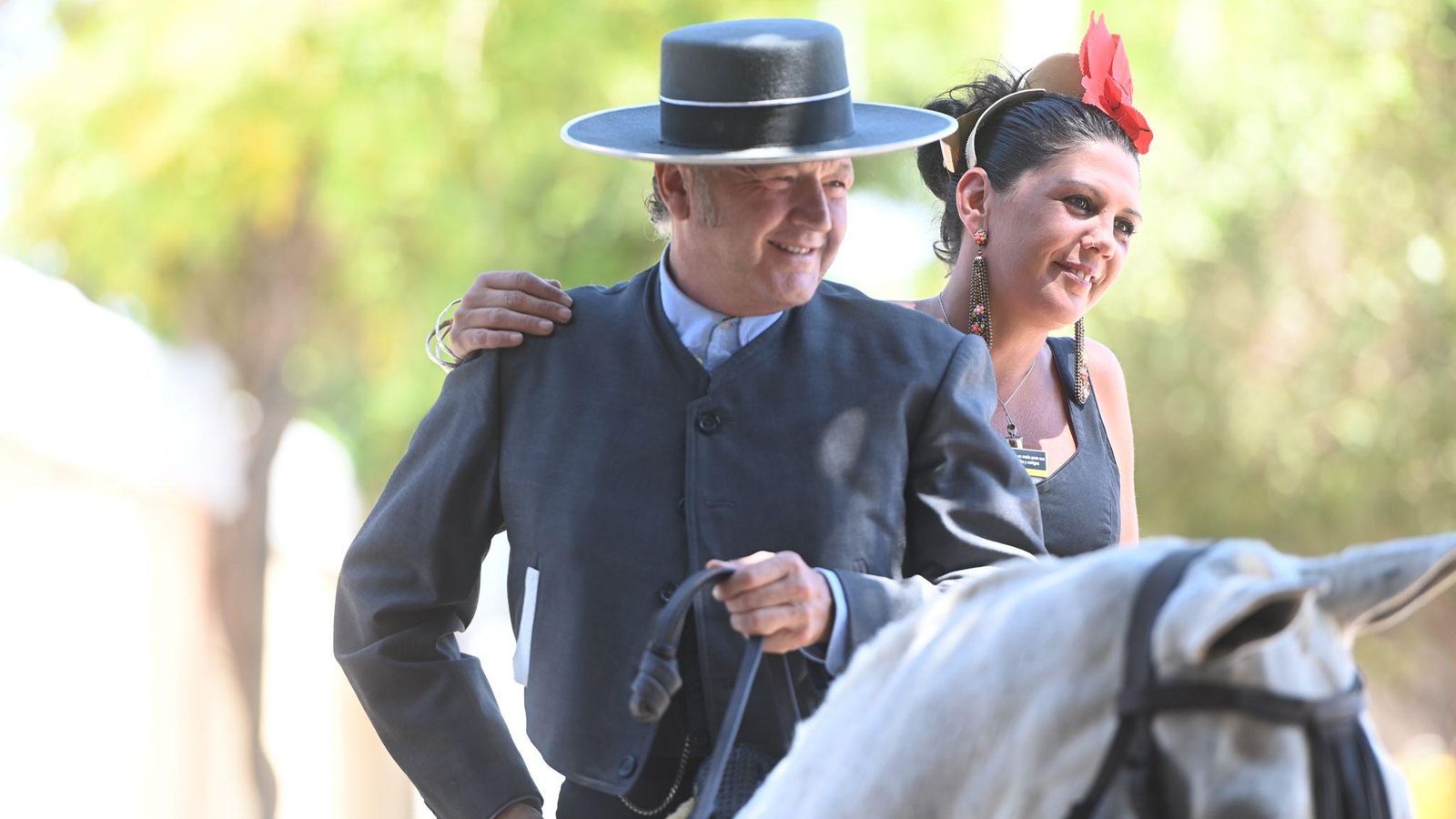 Una pareja de caballistas en el Cortijo de Torres.