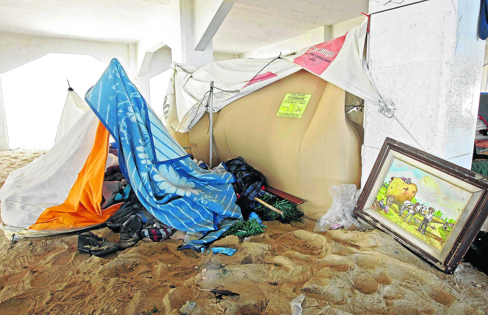 En la imagen el lugar donde vivía Joaquín de León, la última víctima de la dureza de vivir en la calle.