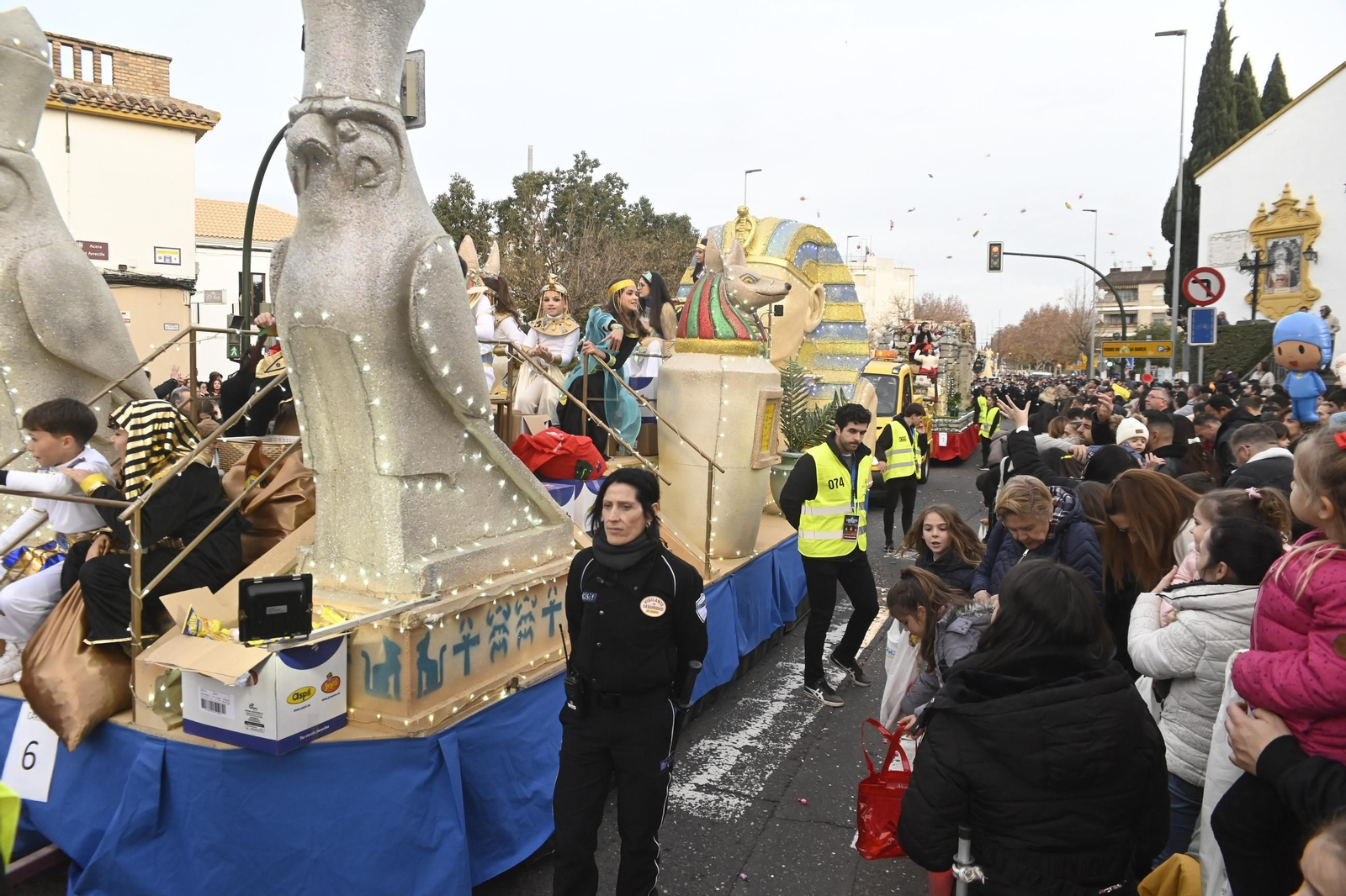 Las mejores fotos del inicio de la Cabalgata de Reyes Magos de Córdoba