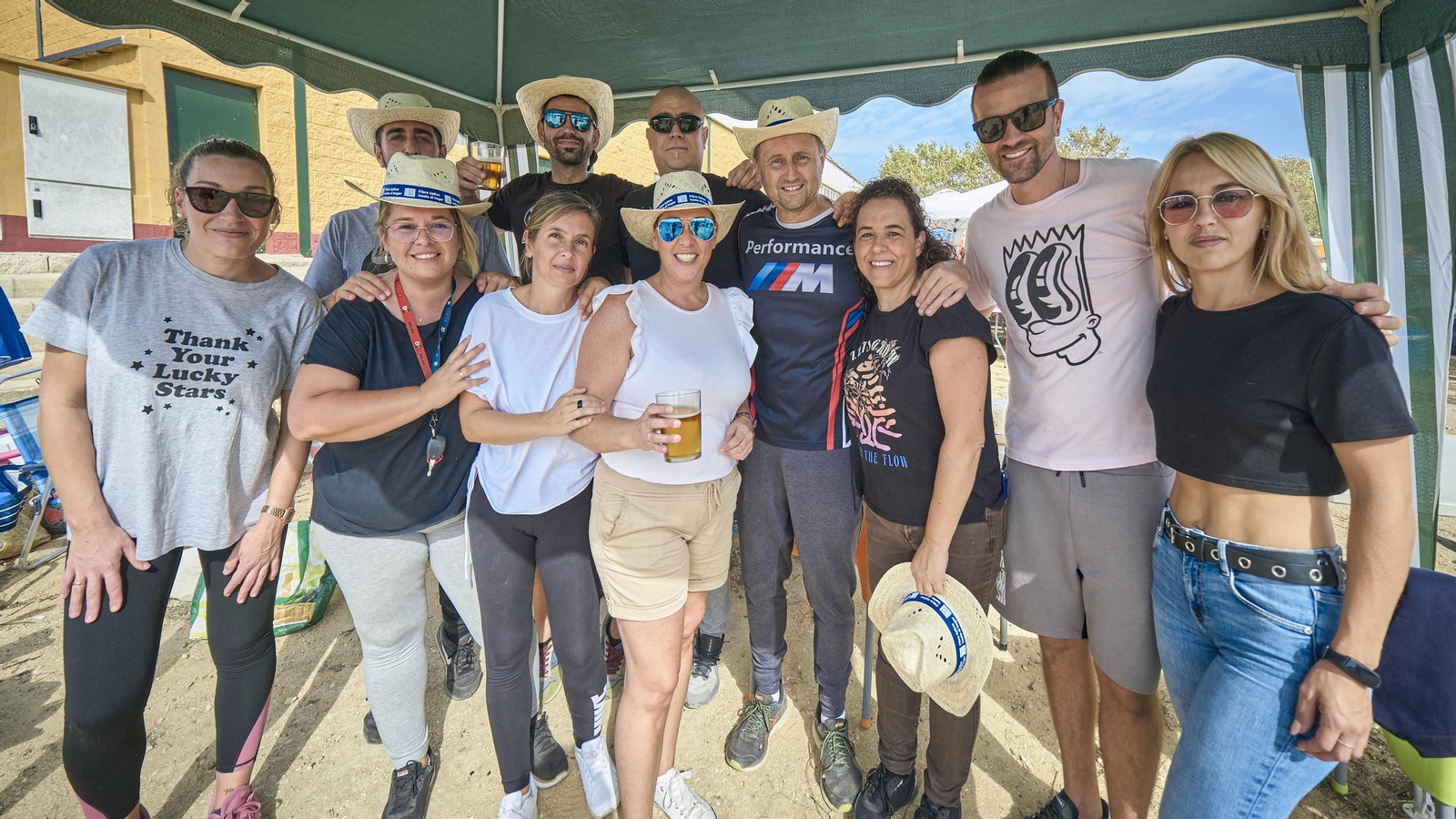 Concurso de paellas en Las Canteras.
