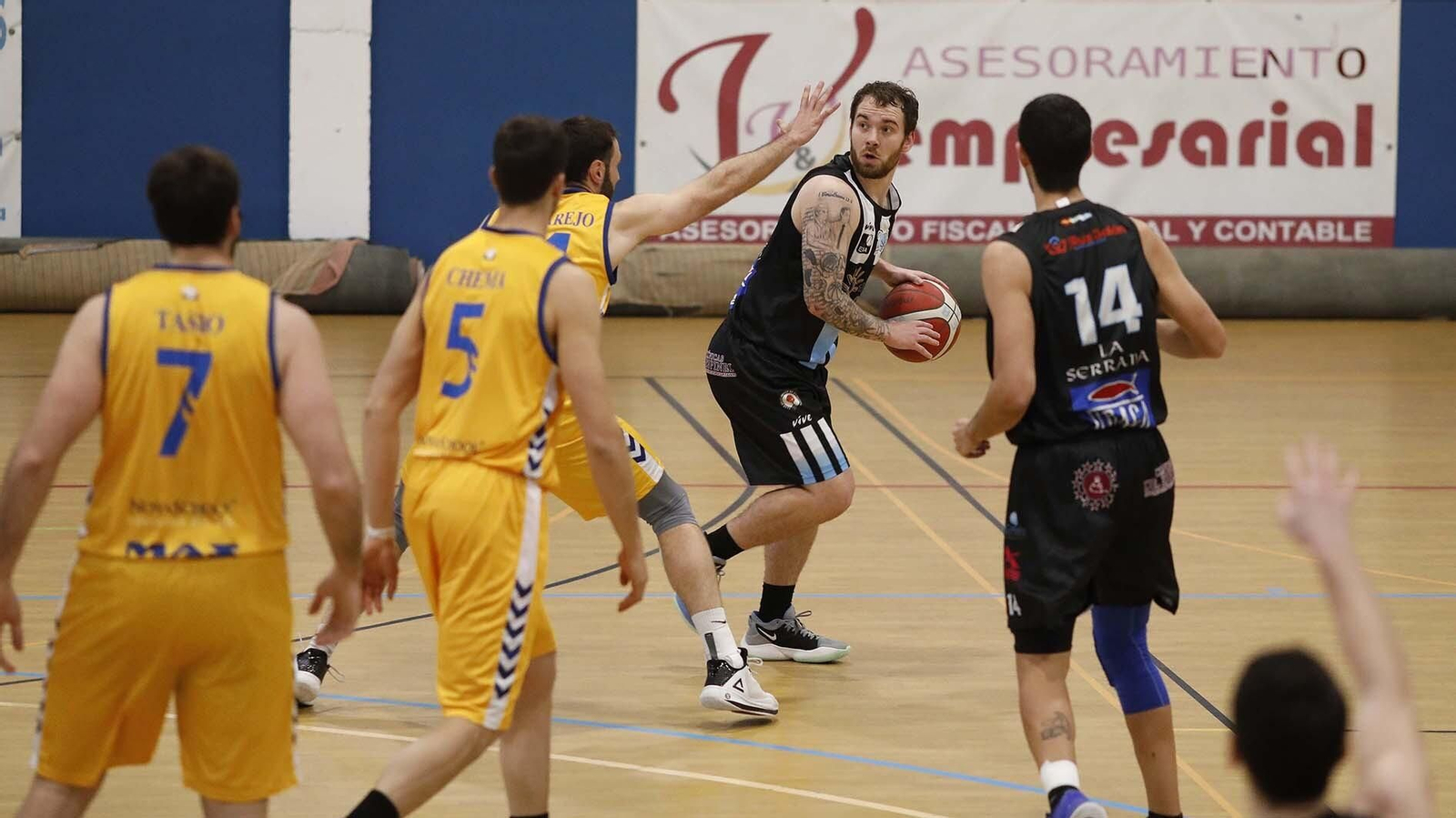 La Unión Linense de Baloncesto - Novaschool de Málaga