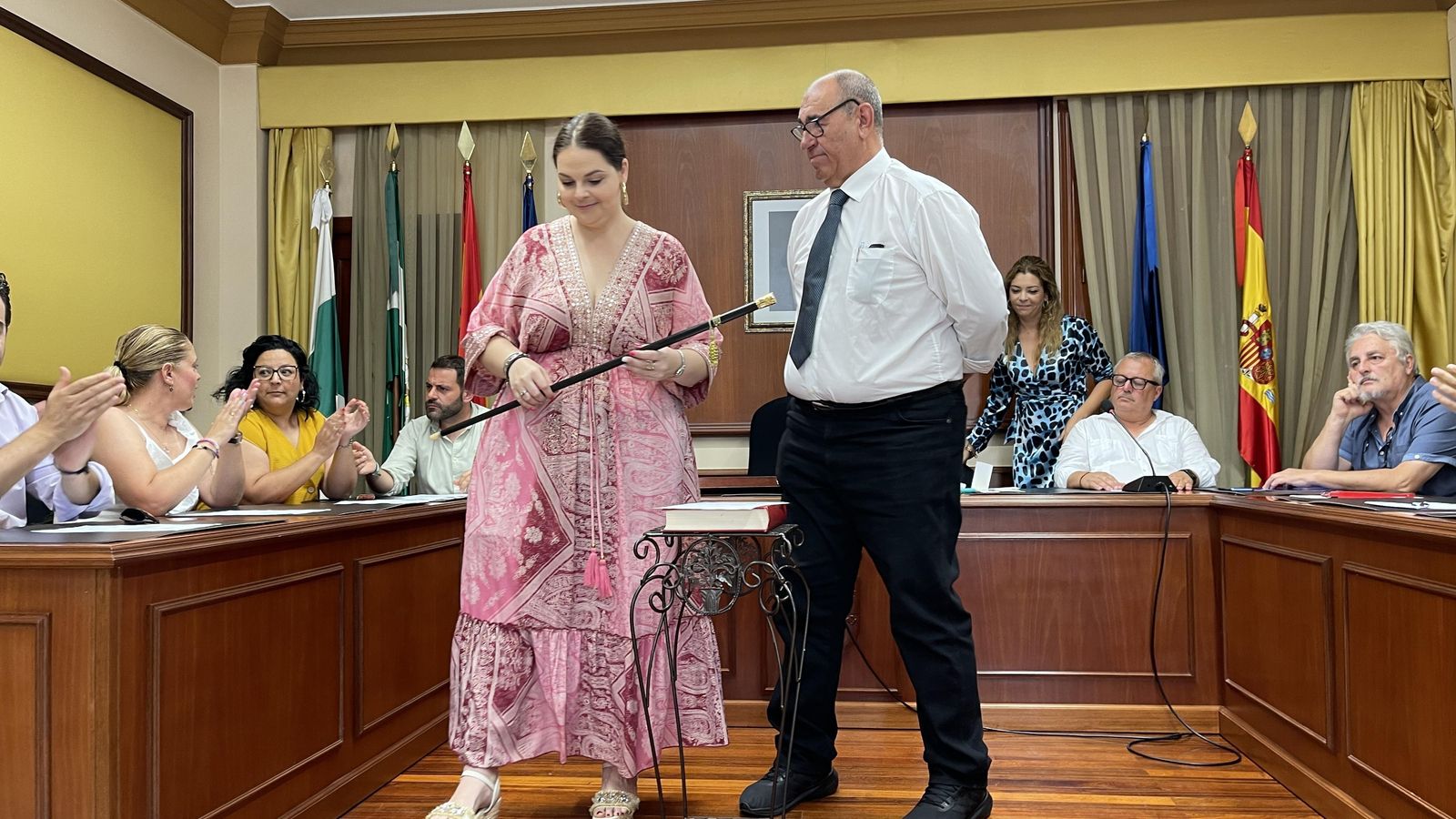 Arturo Grima junto a la actual alcaldesa, María Isabel López.