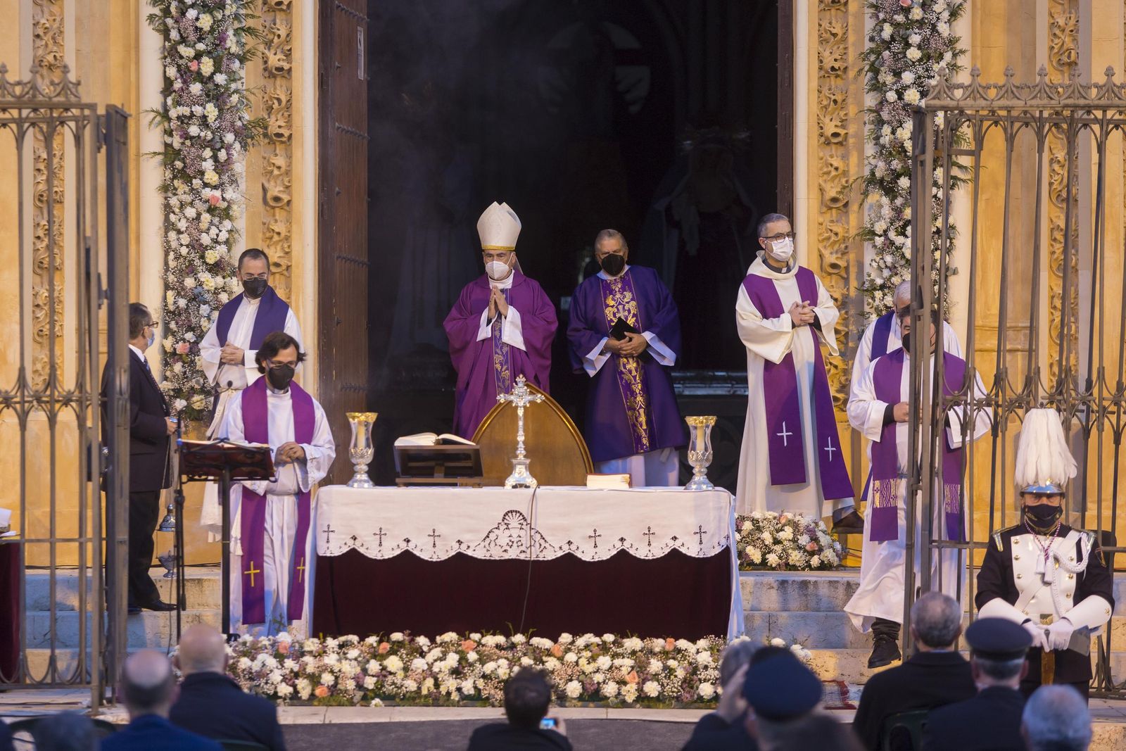 La misa del alba del Cautivo